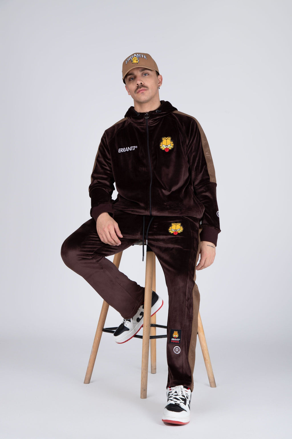 Pantalon Garfield Sticking Out Café ERRANTE
