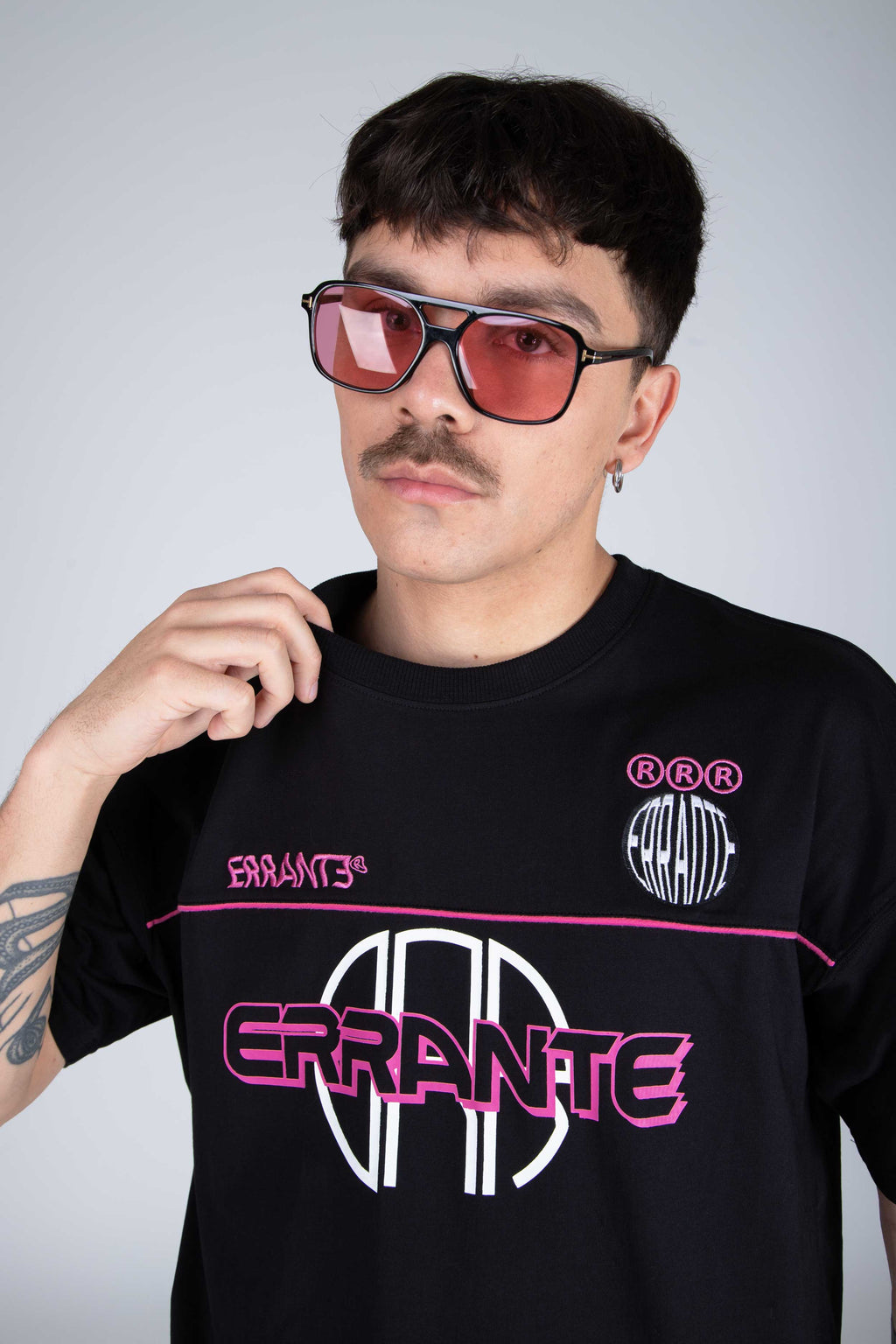 Polera M/C Groovy Negro ERRANTE