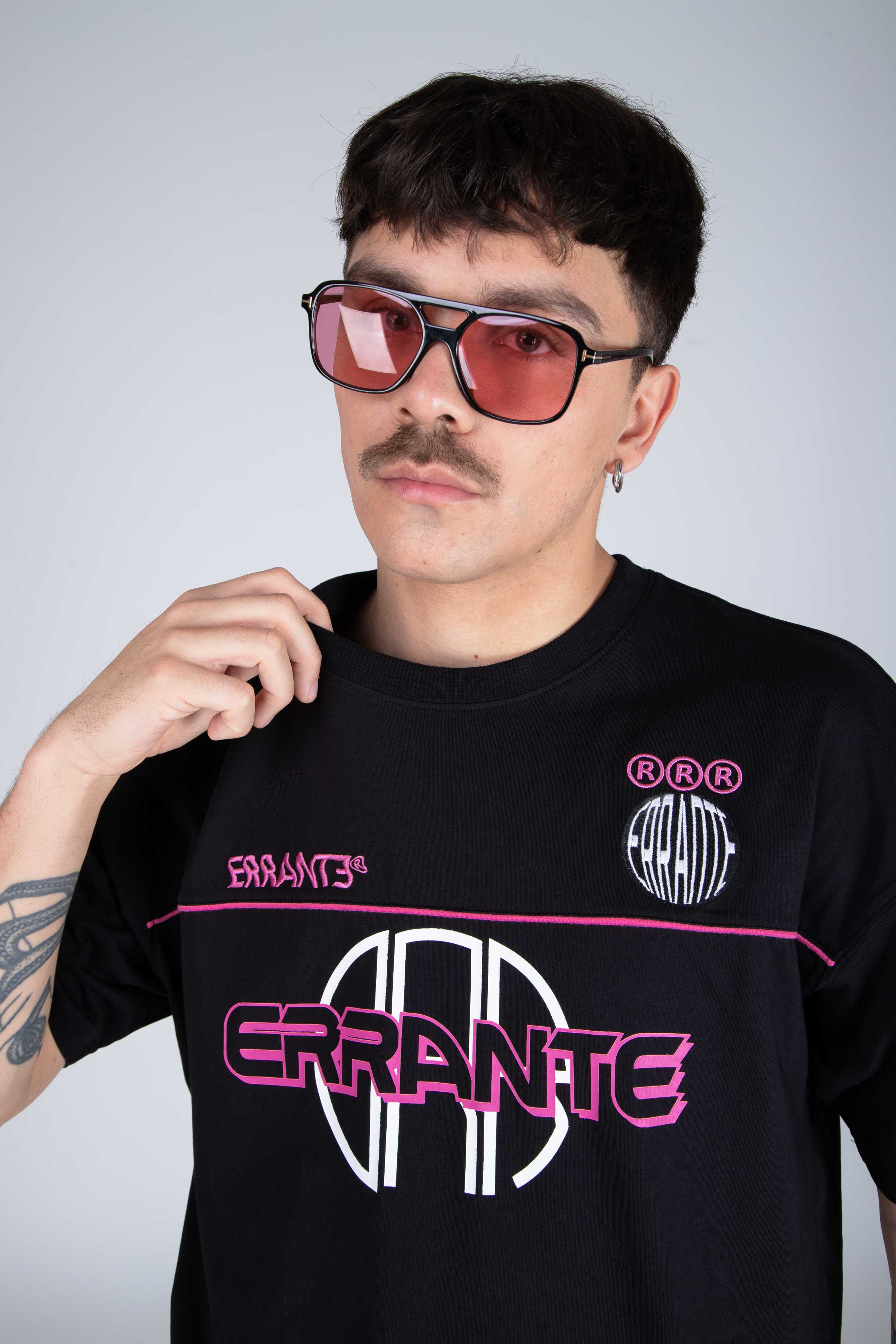 Polera M/C Groovy Negro ERRANTE