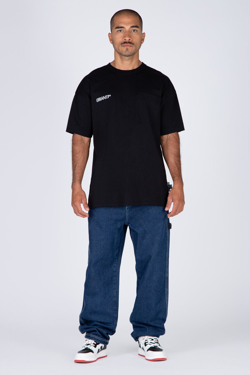 Polera M/C Gallery Negro ERRANTE