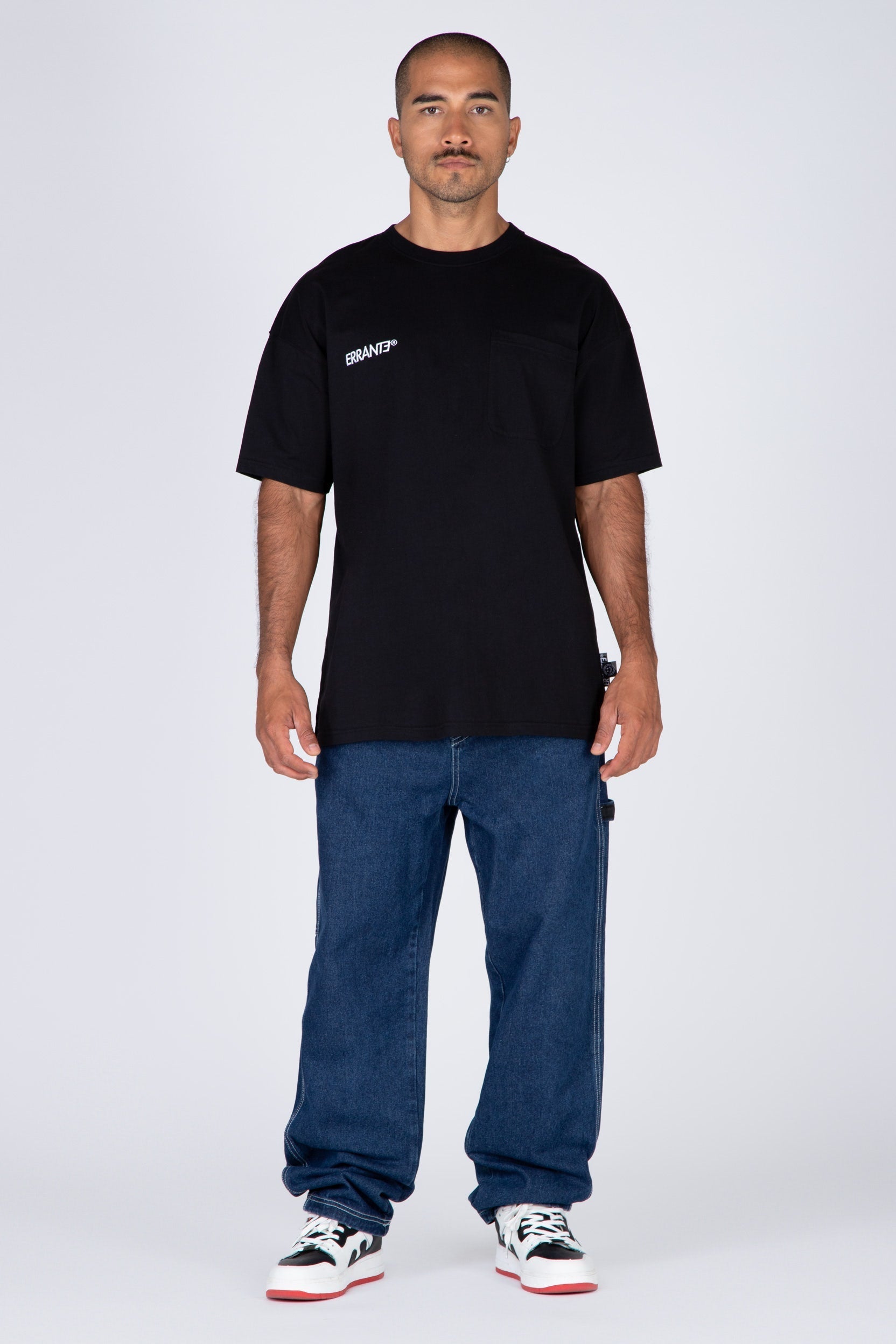 Polera M/C Gallery Negro ERRANTE