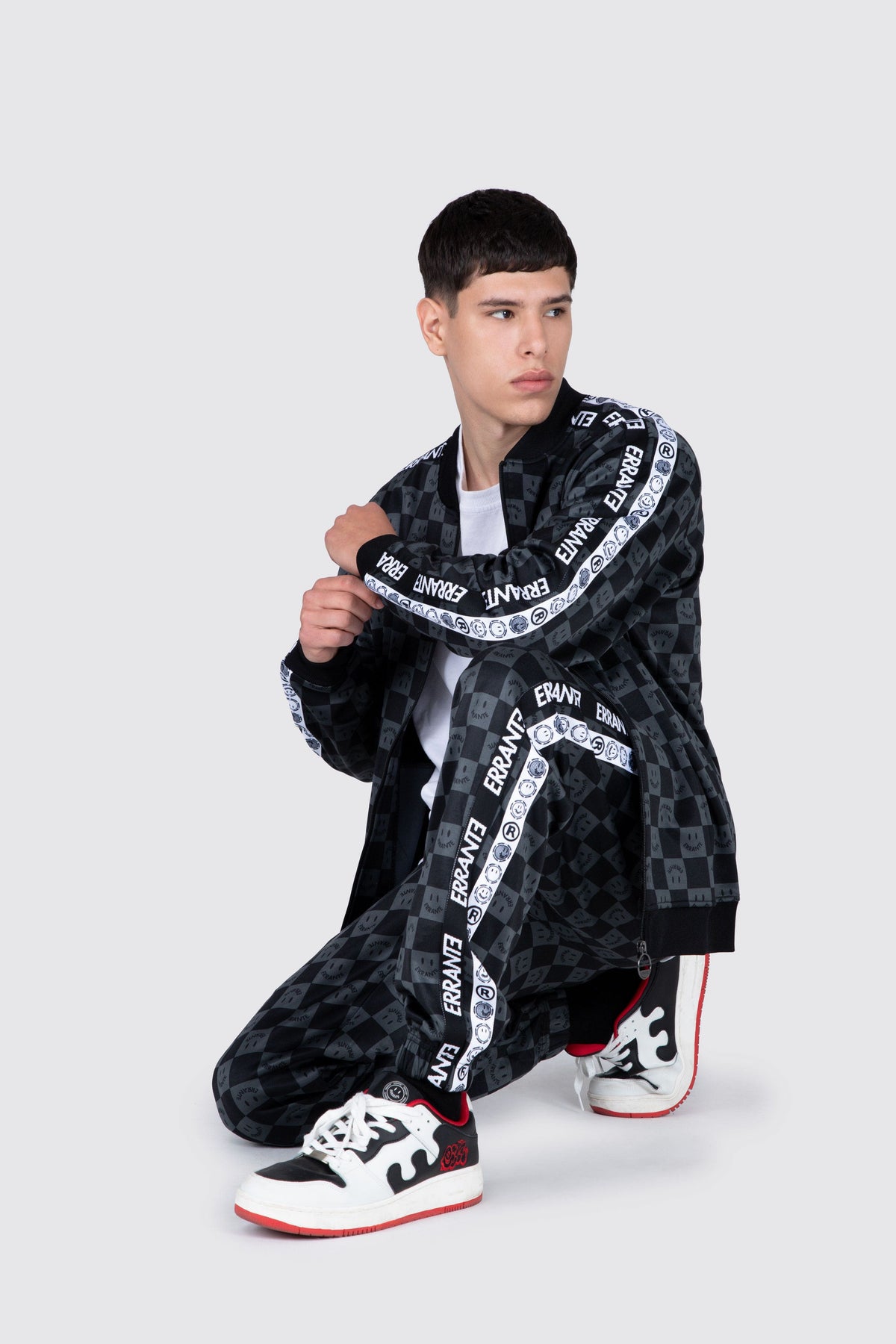 Jogger Edge Negro ERRANTE