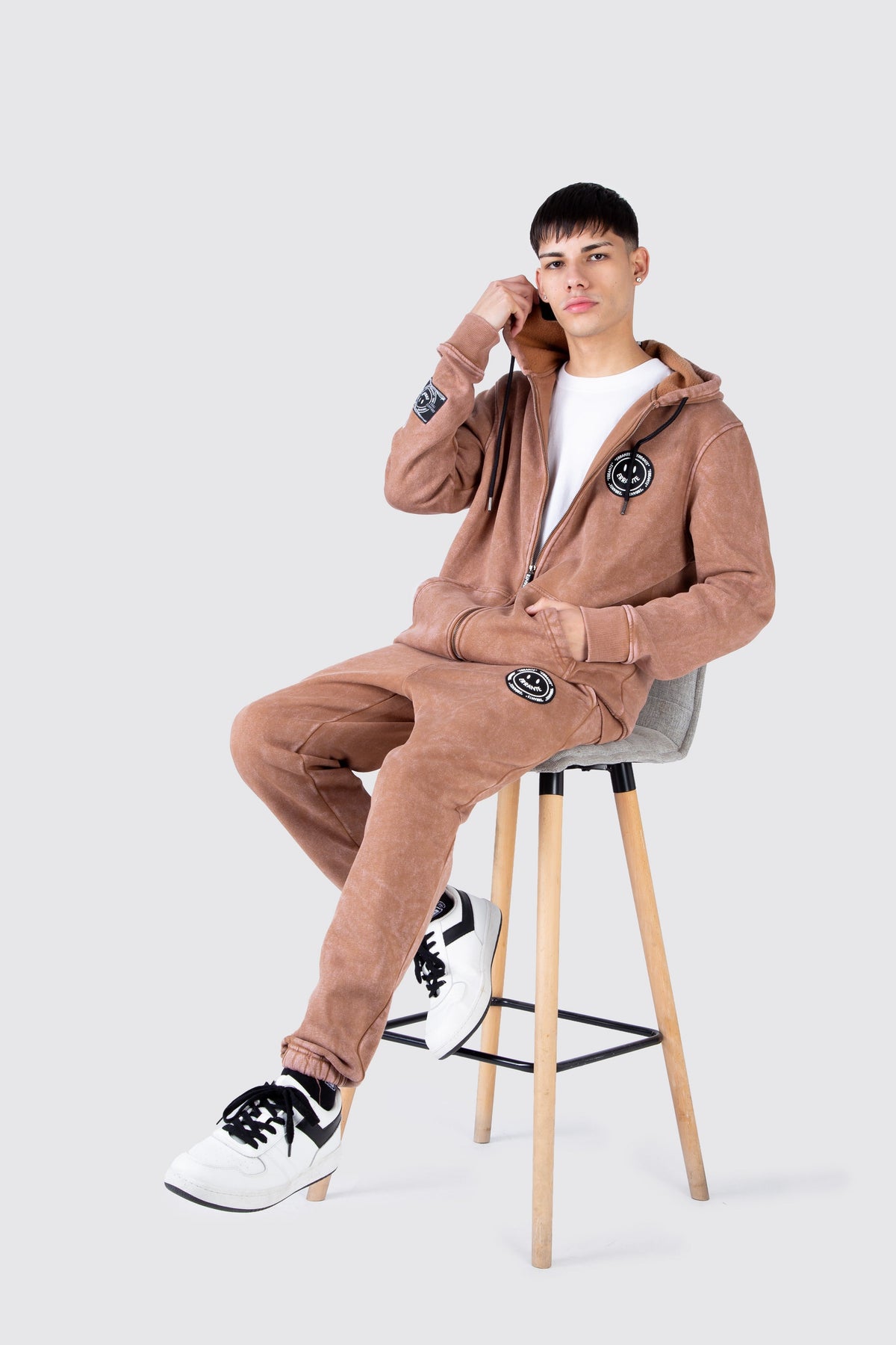 Jogger Smile Trend Café ERRANTE 
