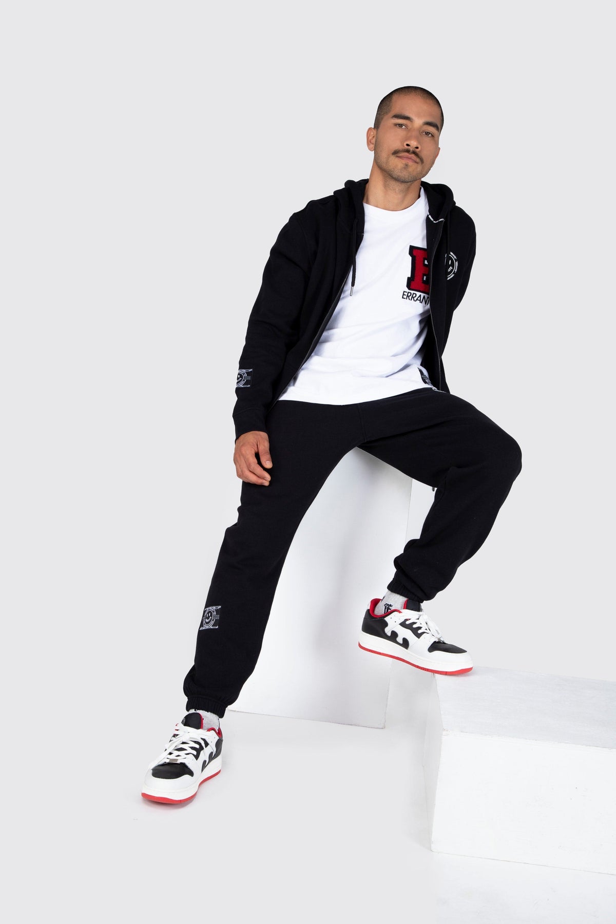 Jogger Smile Trend Negro ERRANTE 
