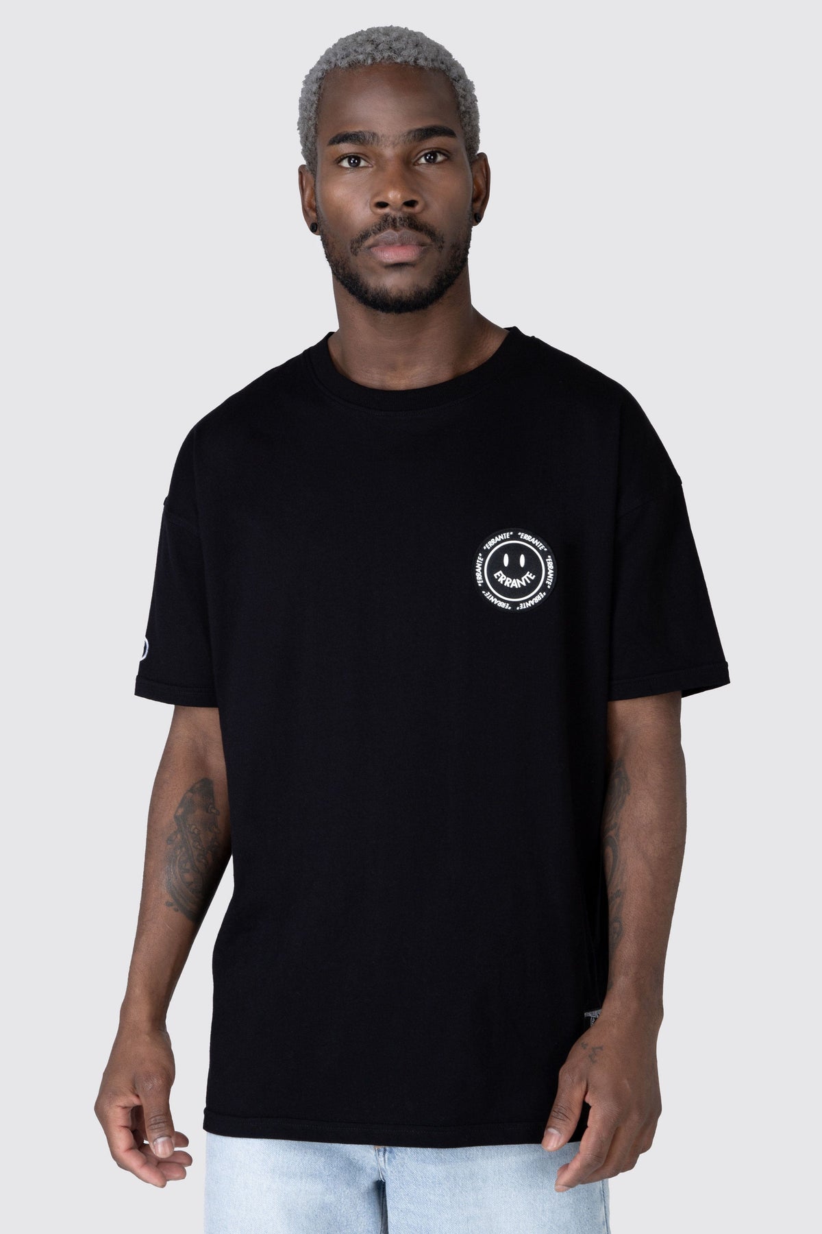 Polera M/C Smile Trend Negro ERRANTE 