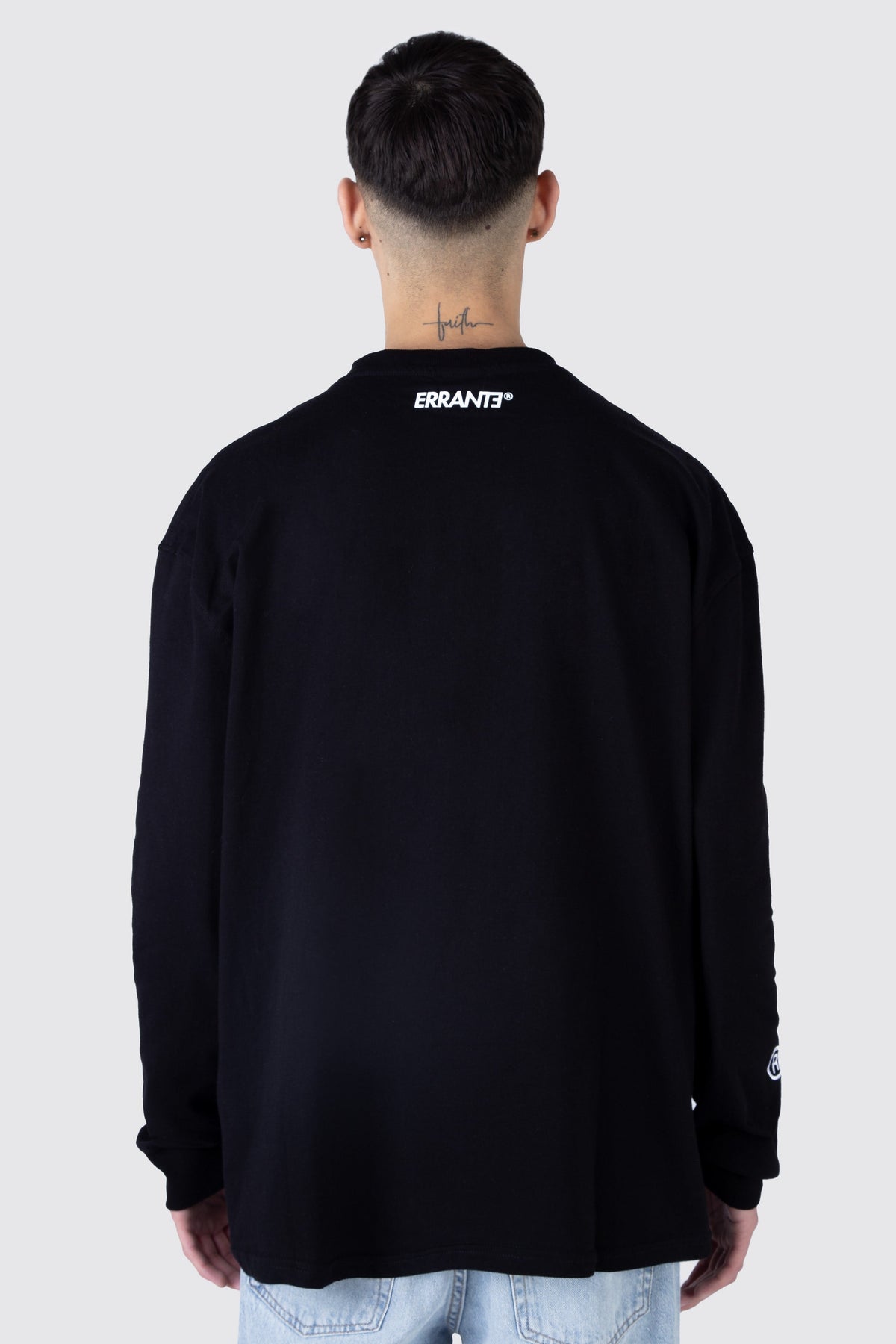 Polera M/L Smile Trend Negro ERRANTE