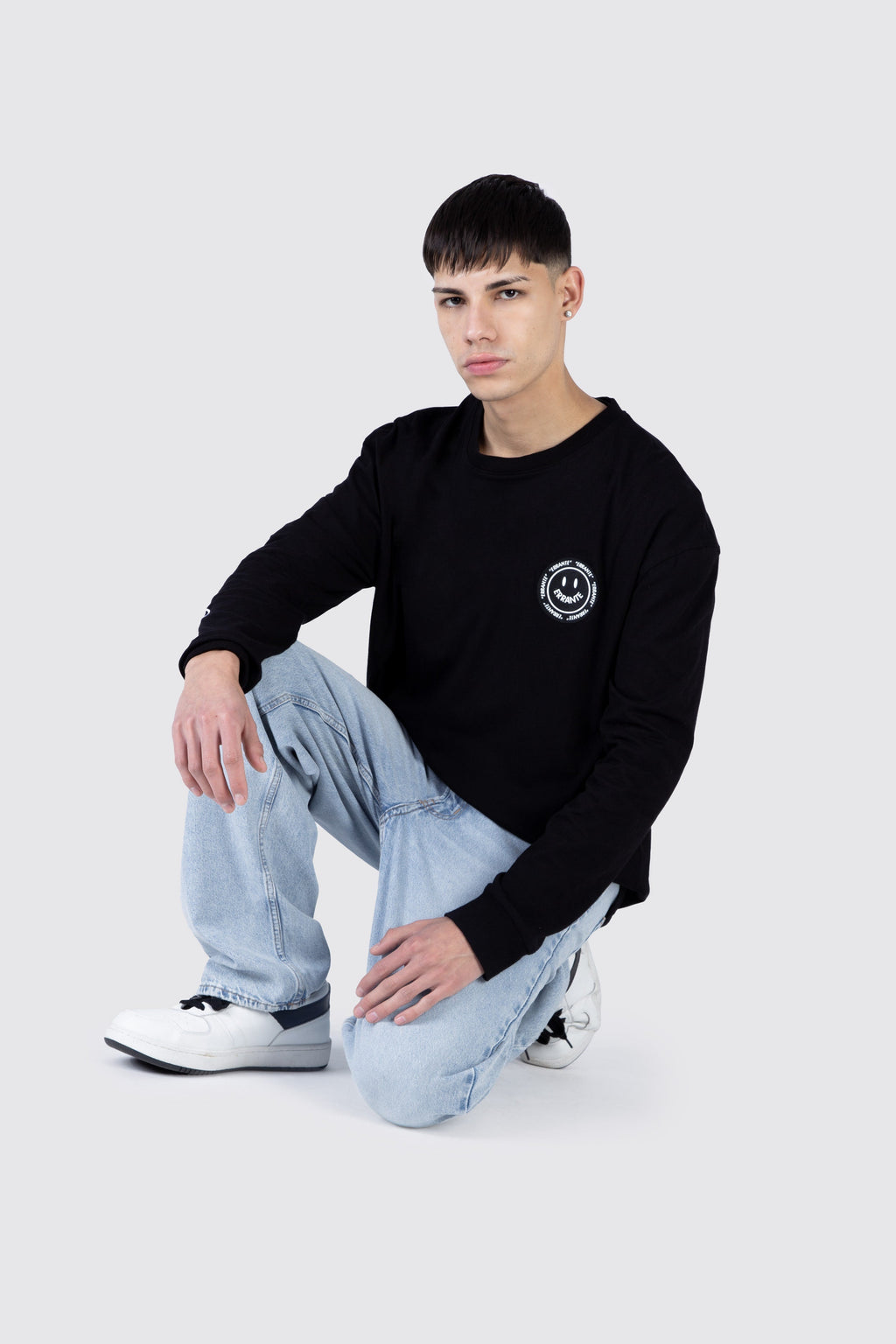 Polera M/L Smile Trend Negro ERRANTE