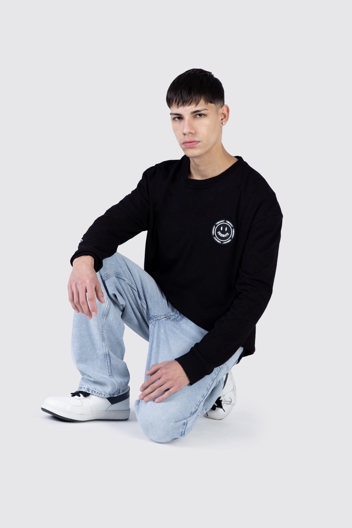 Polera M/L Smile Trend Negro ERRANTE