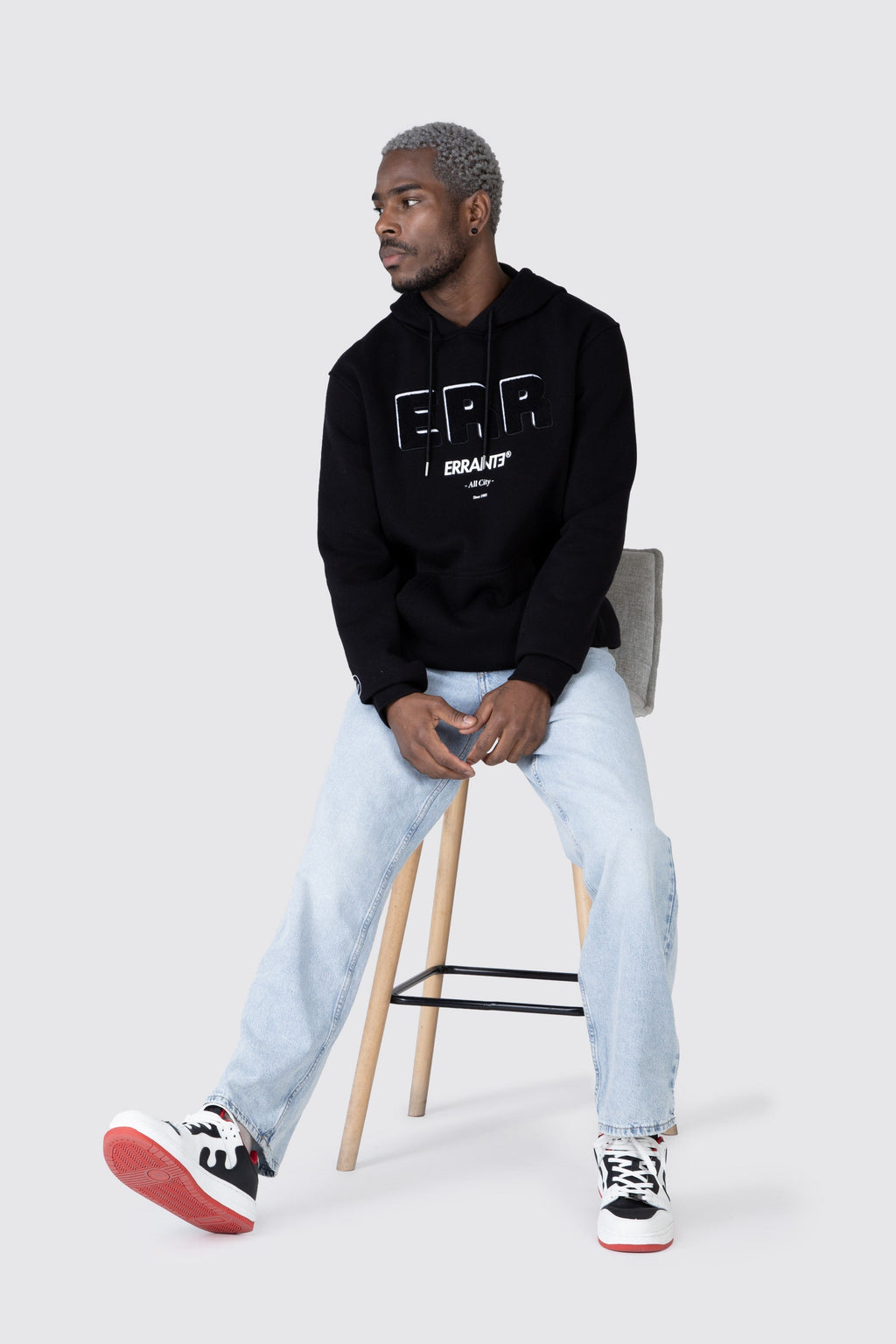 Poleron Hood Pop Up Negro ERRANTE 