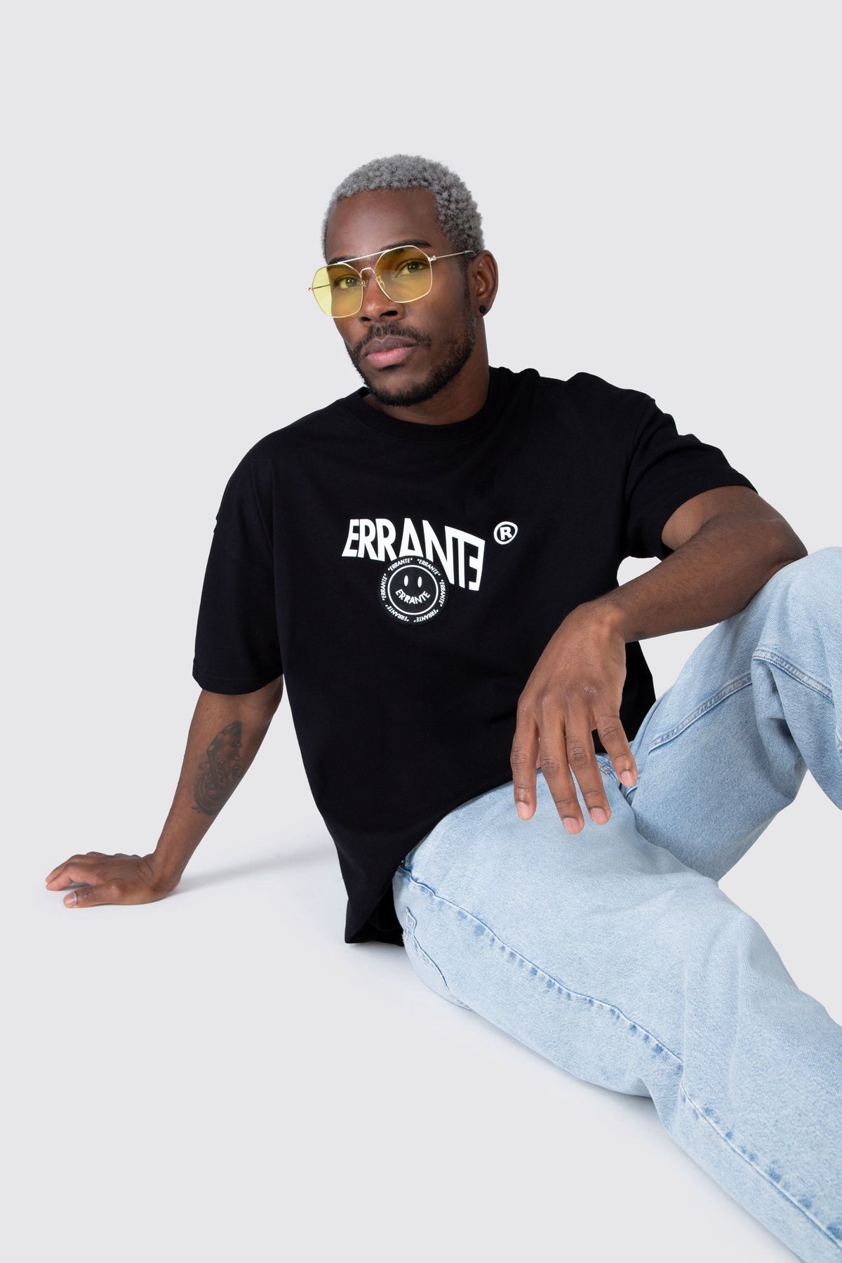 Polera M/C Boxy Negro ERRANTE 