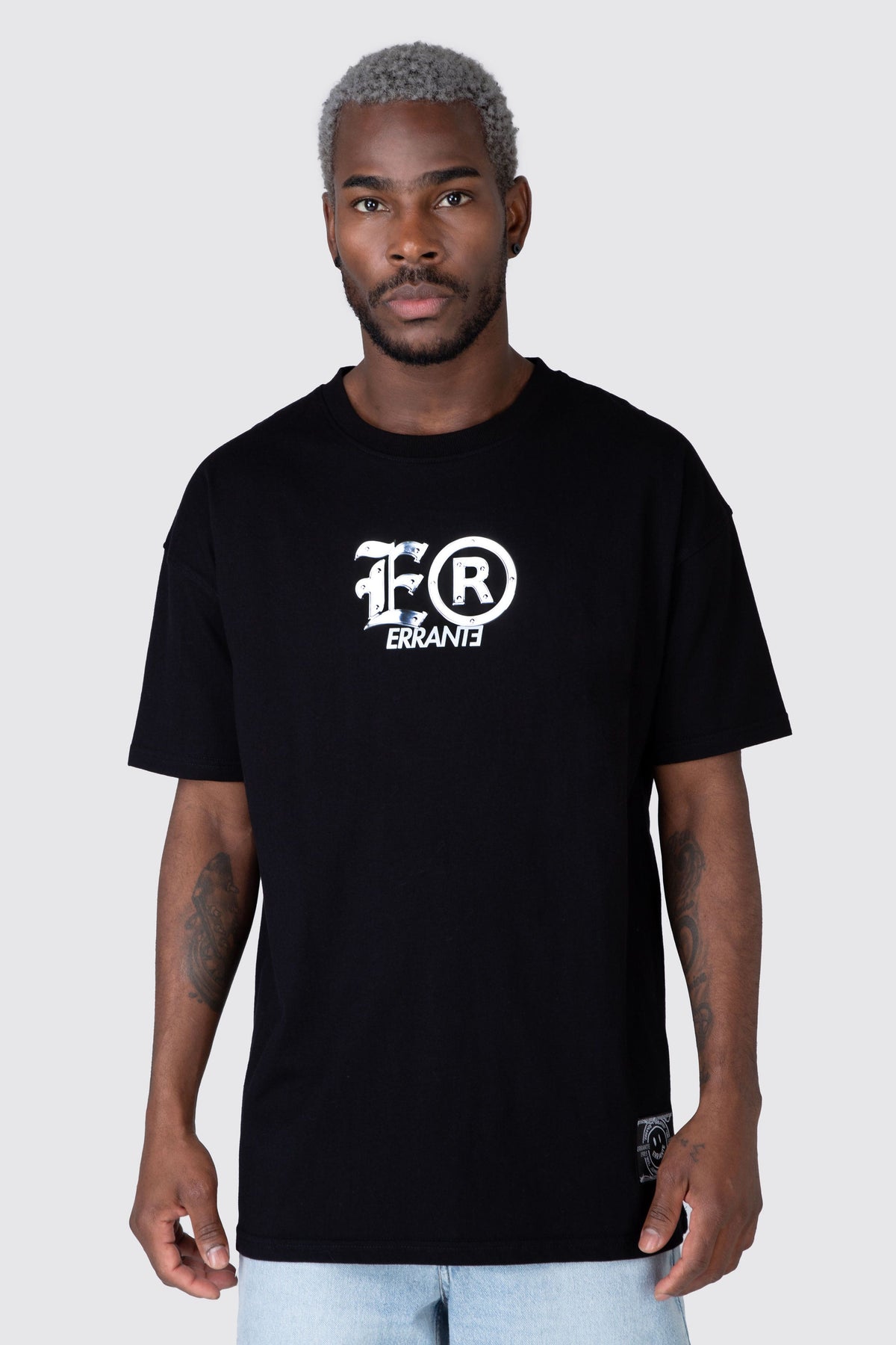 Polera M/C Metallik Negro ERRANTE 