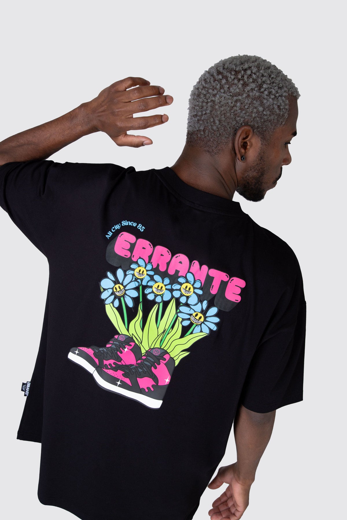Polera M/C Sneaker Pot Negro Errante 