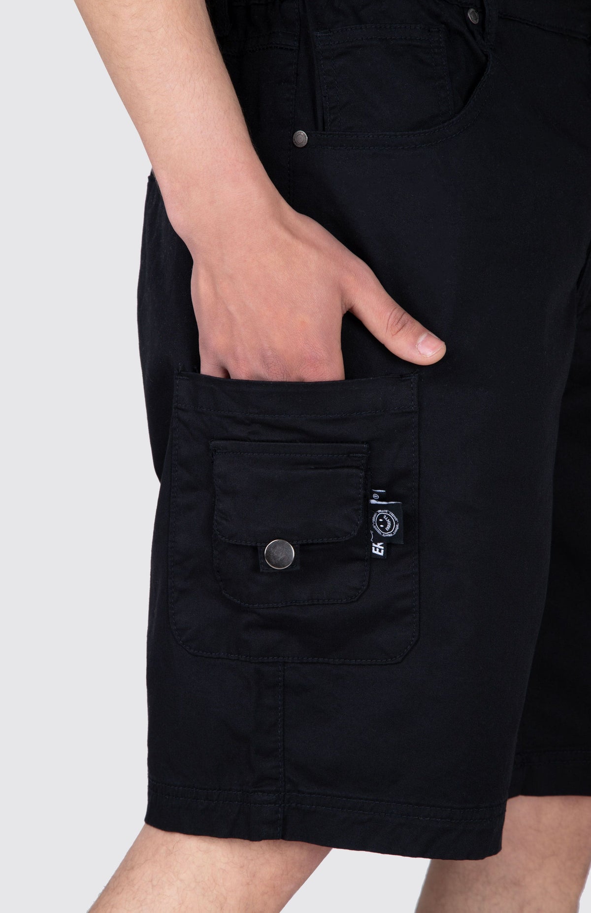 Short Graf Wear Negro ERRANTE 