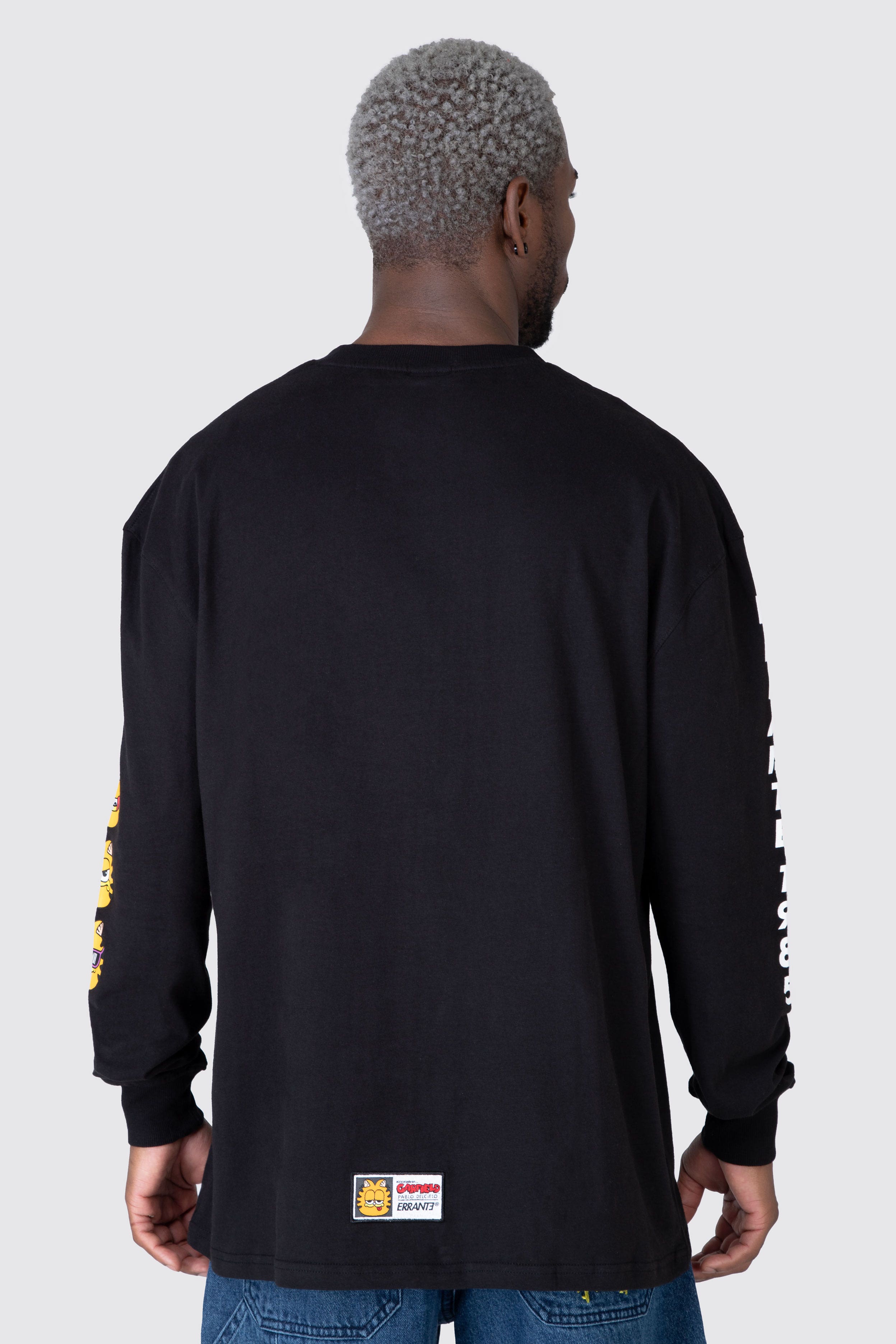 Polera M/L Garfield Moody Cat Negro ERRANTE 