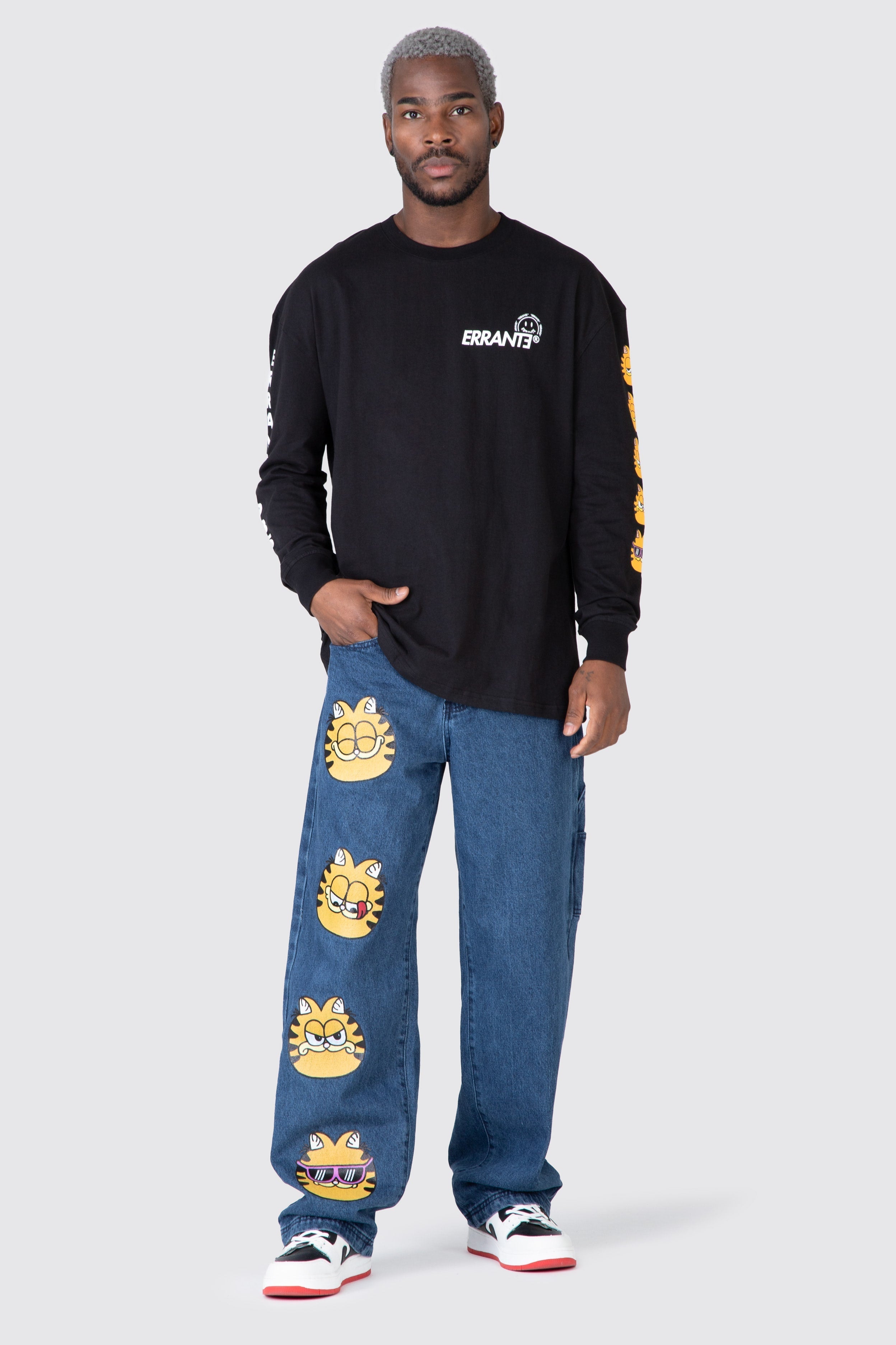 Polera M/L Garfield Moody Cat Negro ERRANTE 