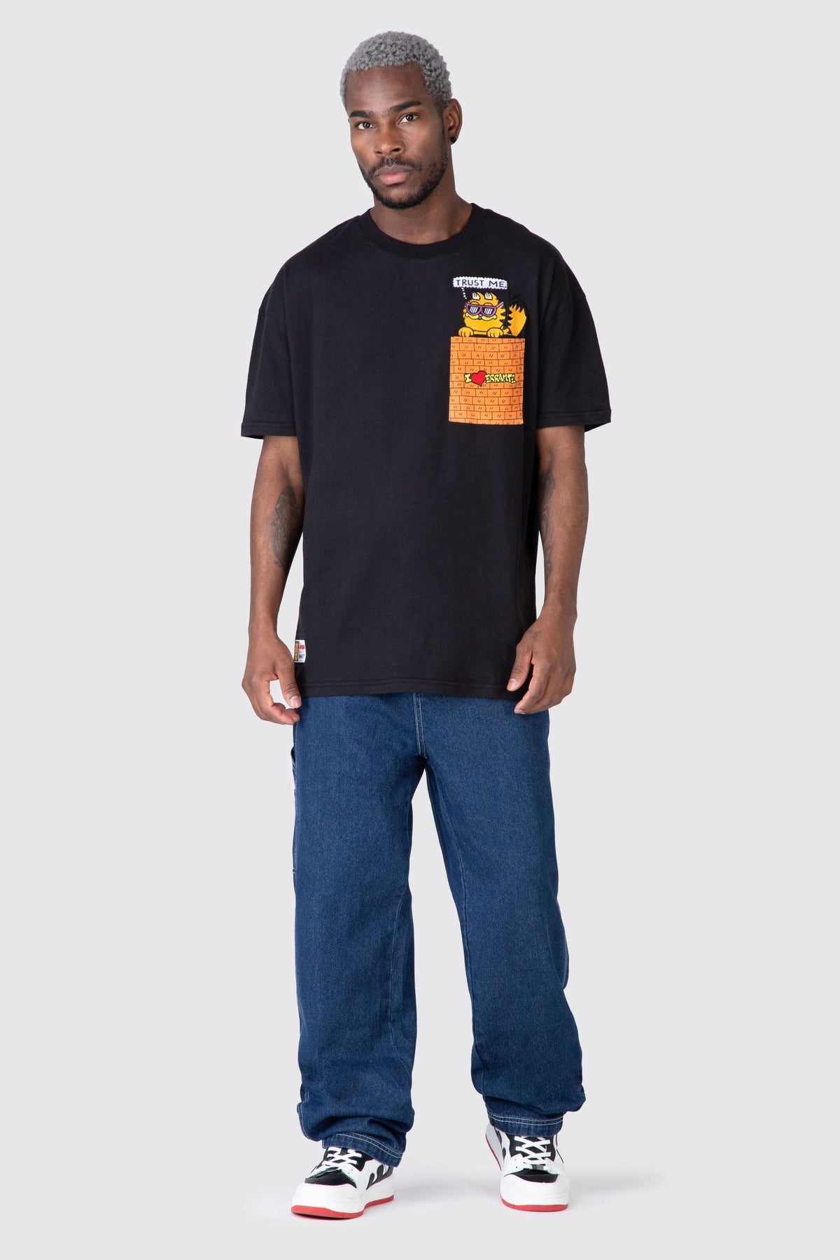 Polera M/C Garfield Brick Negro ERRANTE 
