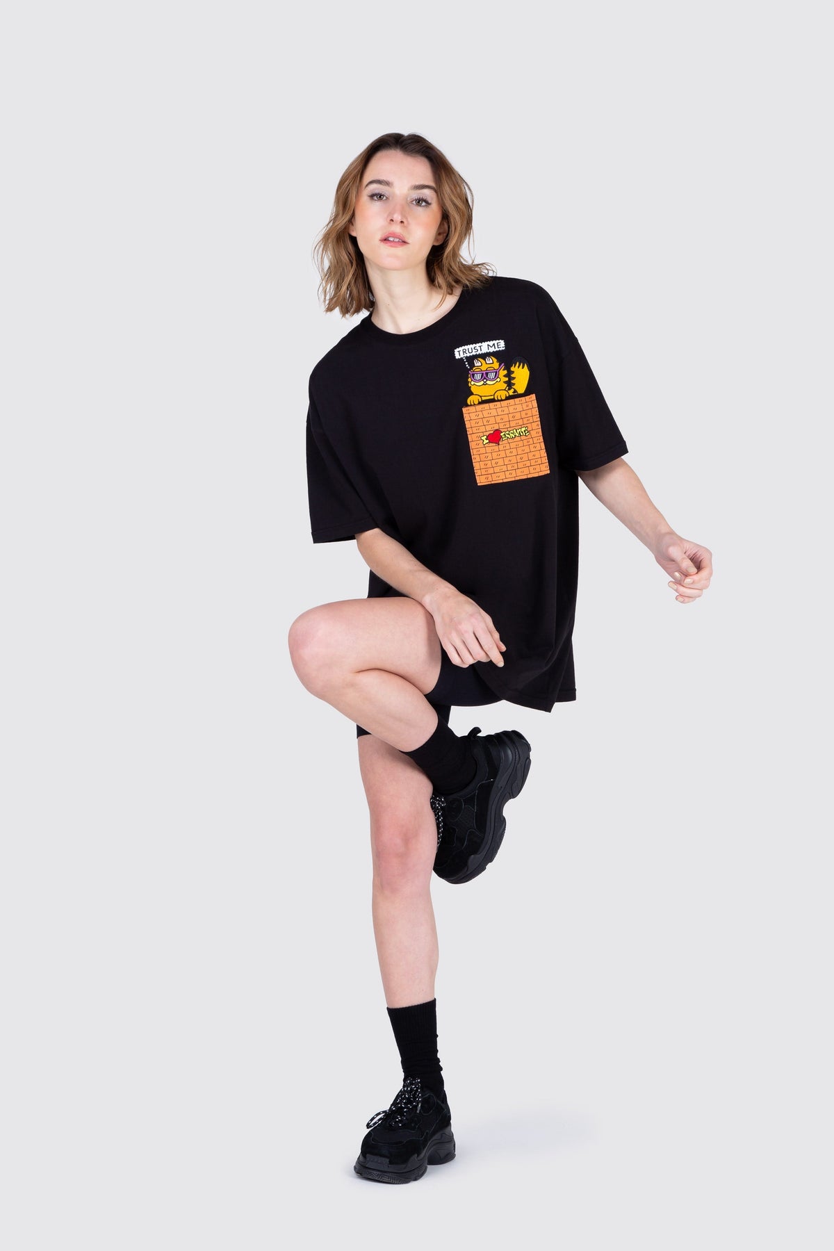Polera M/C Garfield Brick Negro ERRANTE 