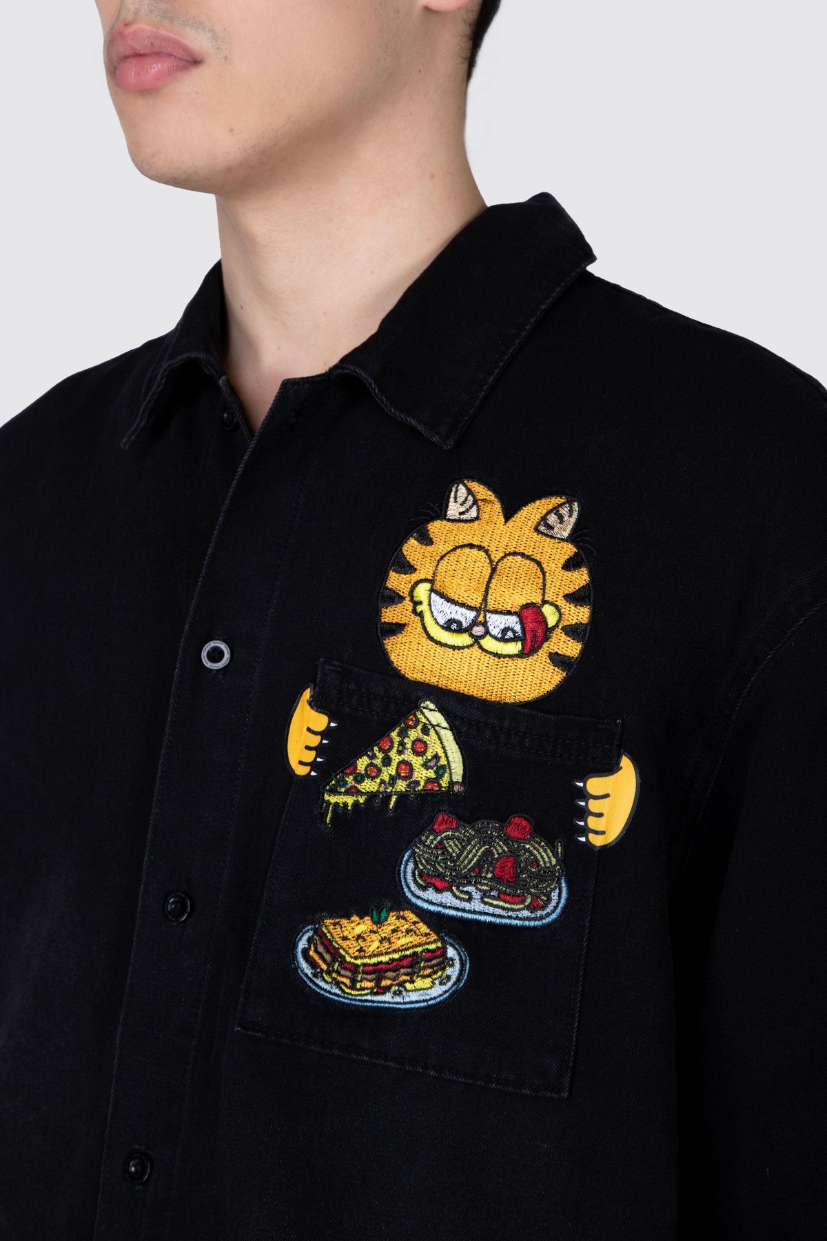 Camisa M/L Garfield Hidden Cat Negro ERRANTE 