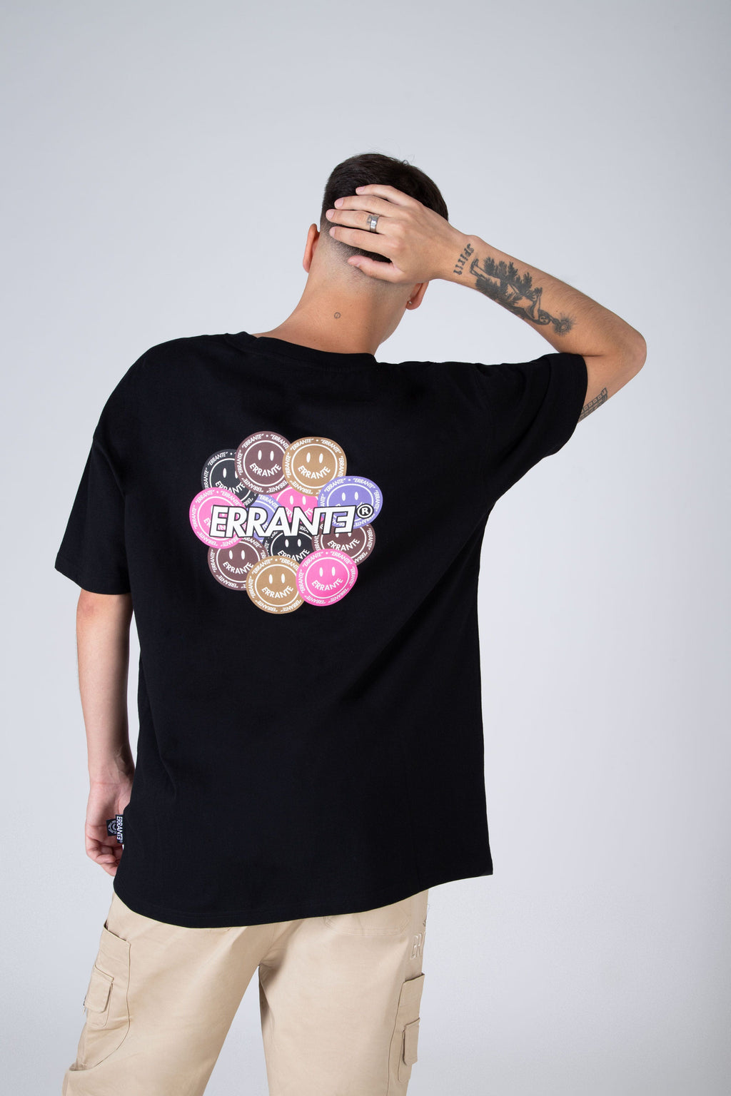 Polera Manga Corta Steely Negro ERRANTE