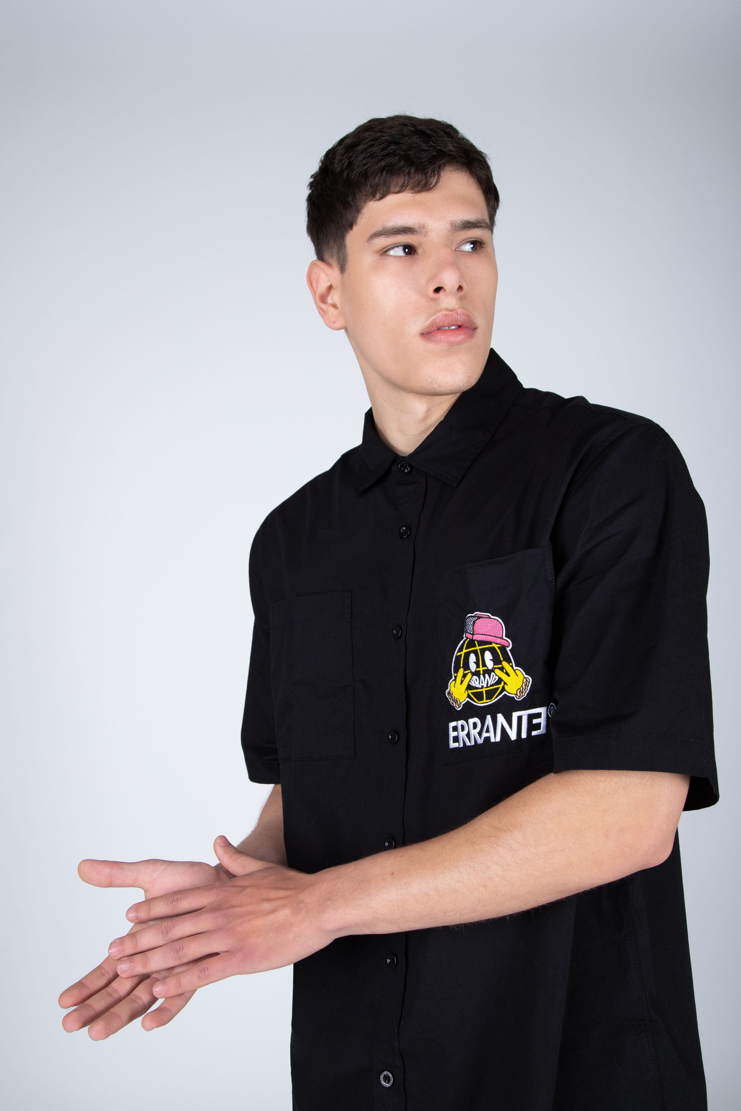 Camisa Half Zip M/C 8Cinco Negro ERRANTE