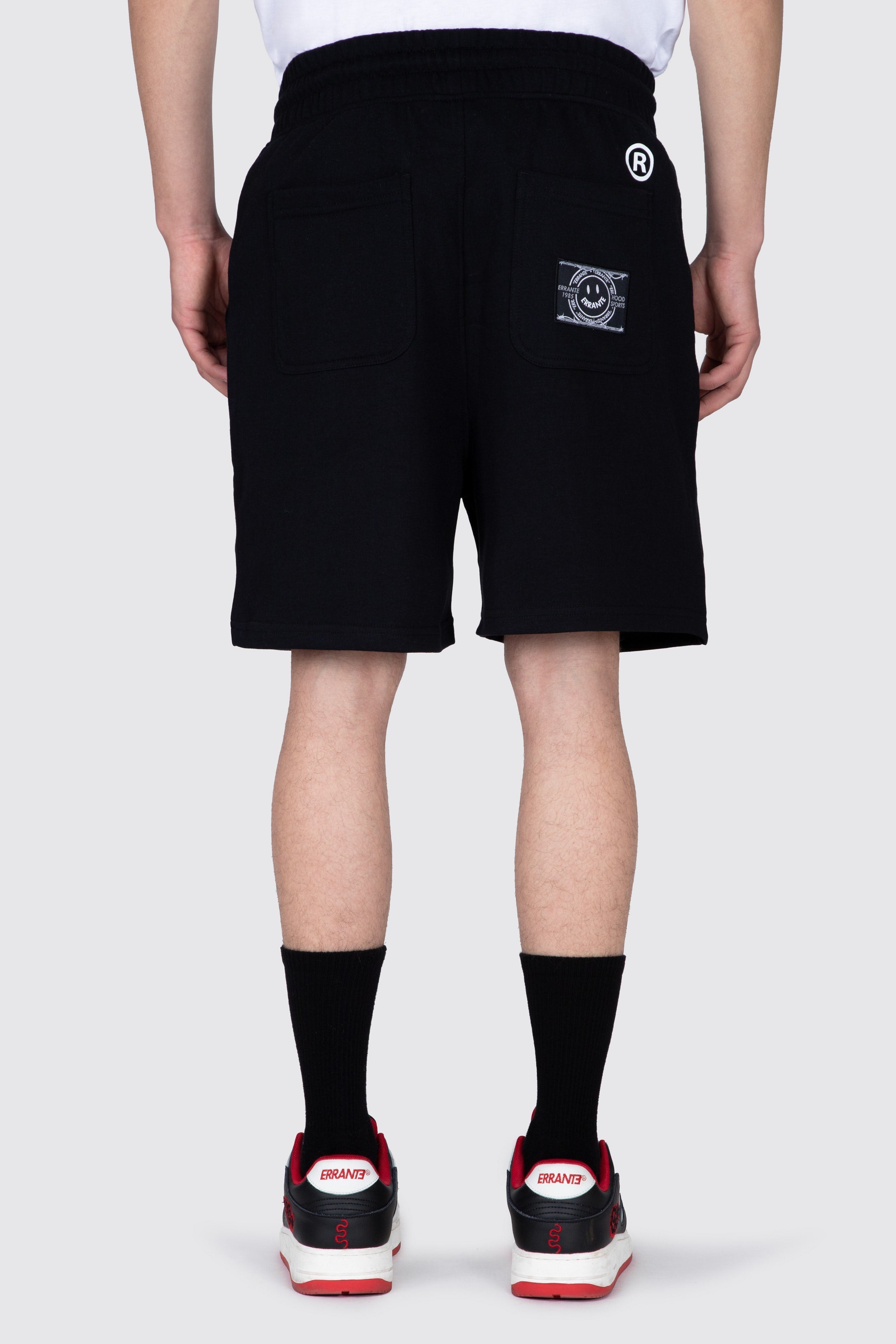 Short Off Status Negro ERRANTE