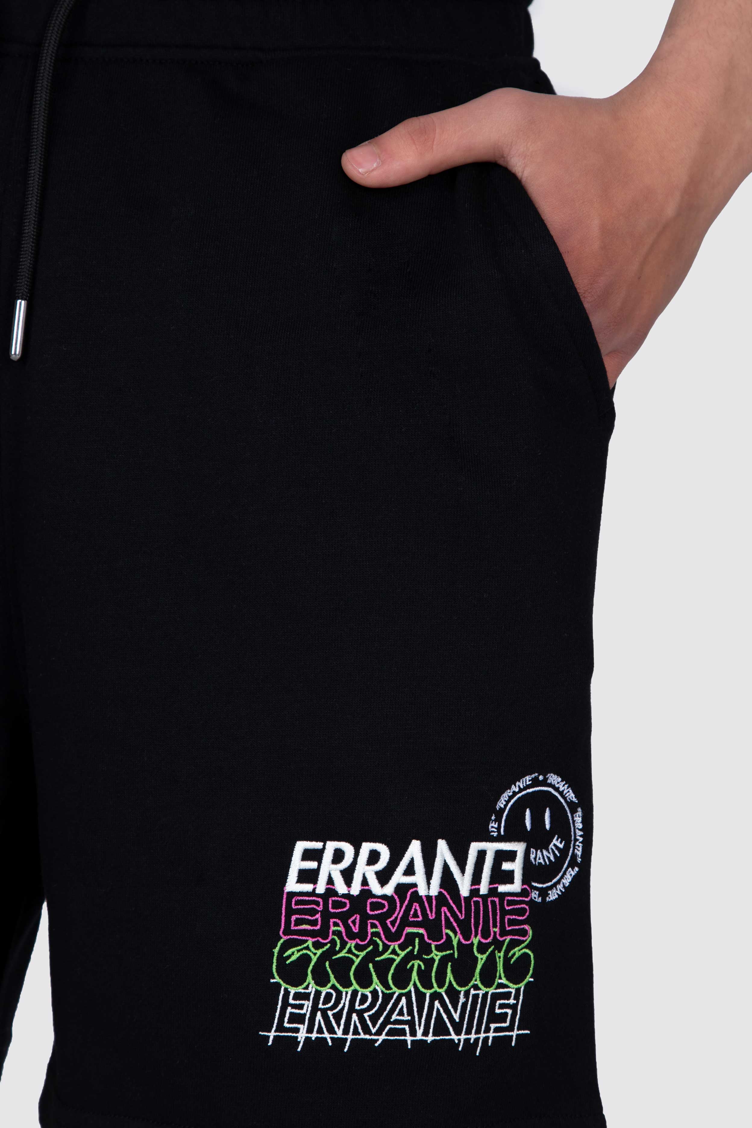 Short Off Status Negro ERRANTE