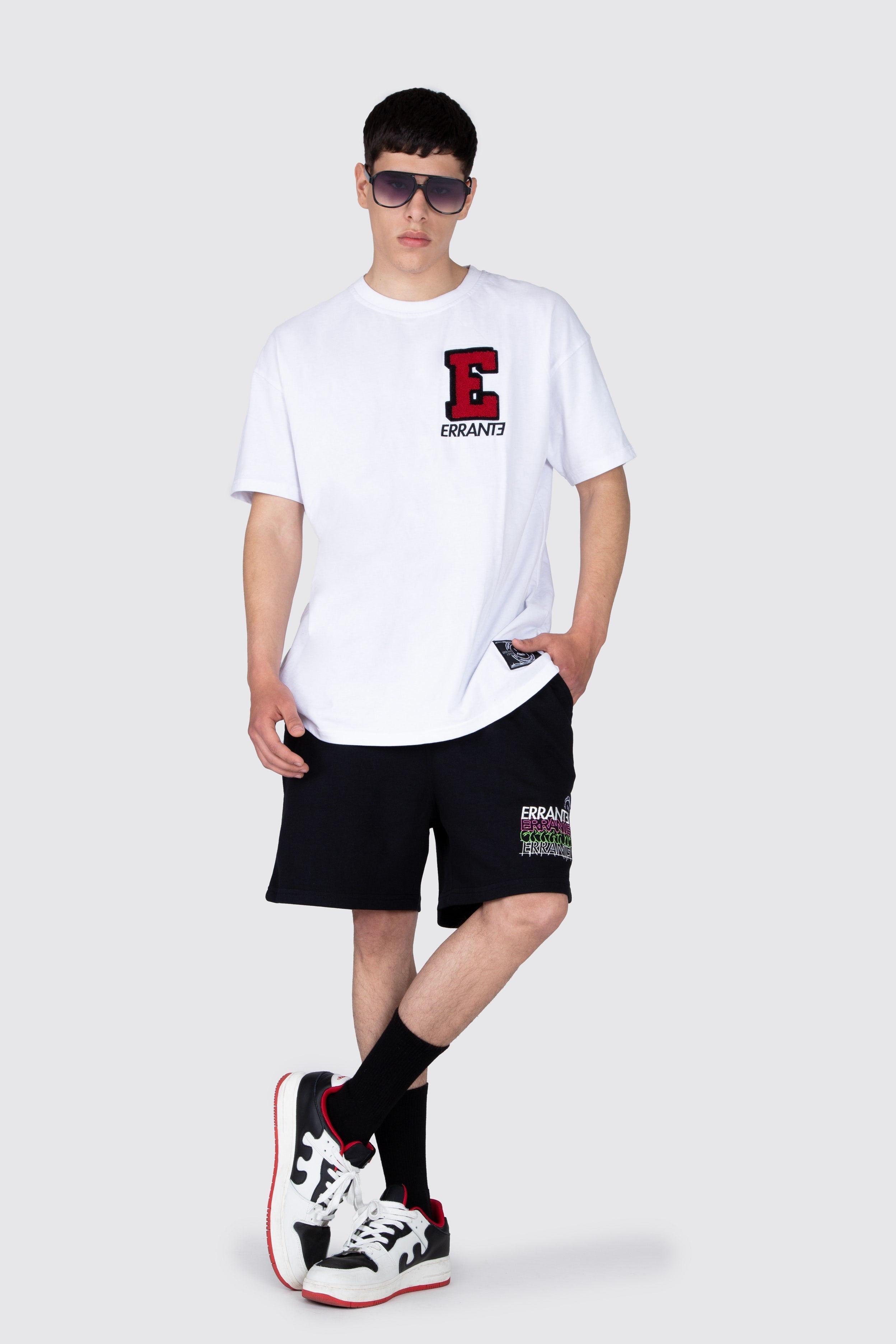 Short Off Status Negro ERRANTE