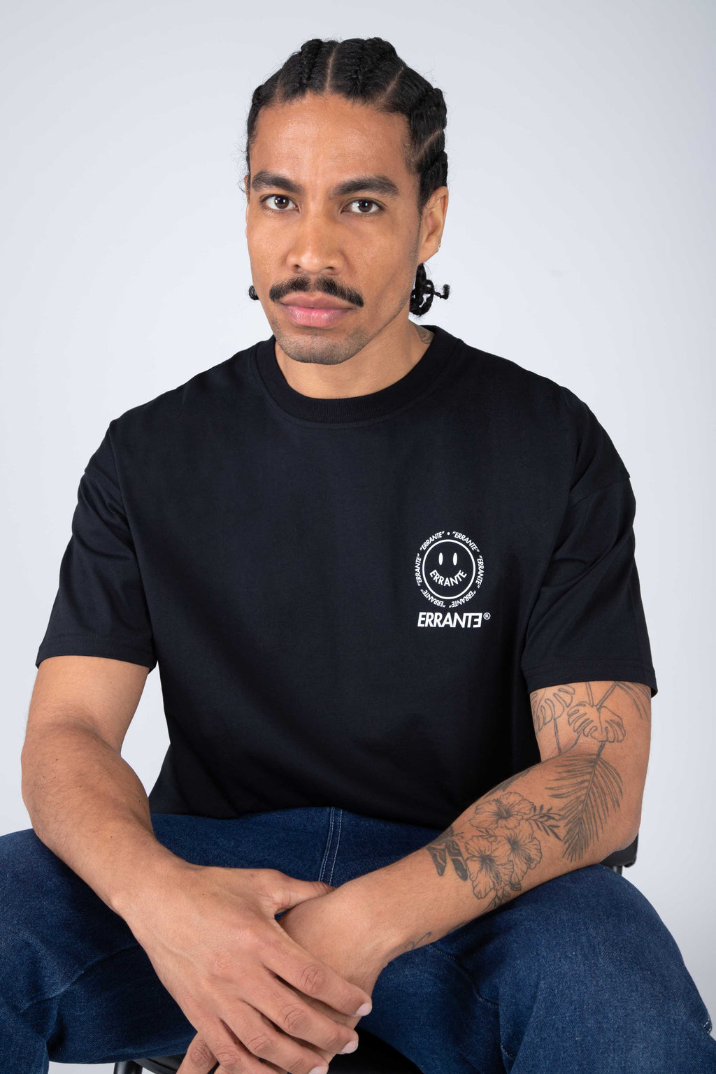 Polera M/C Happy Face Negro ERRANTE