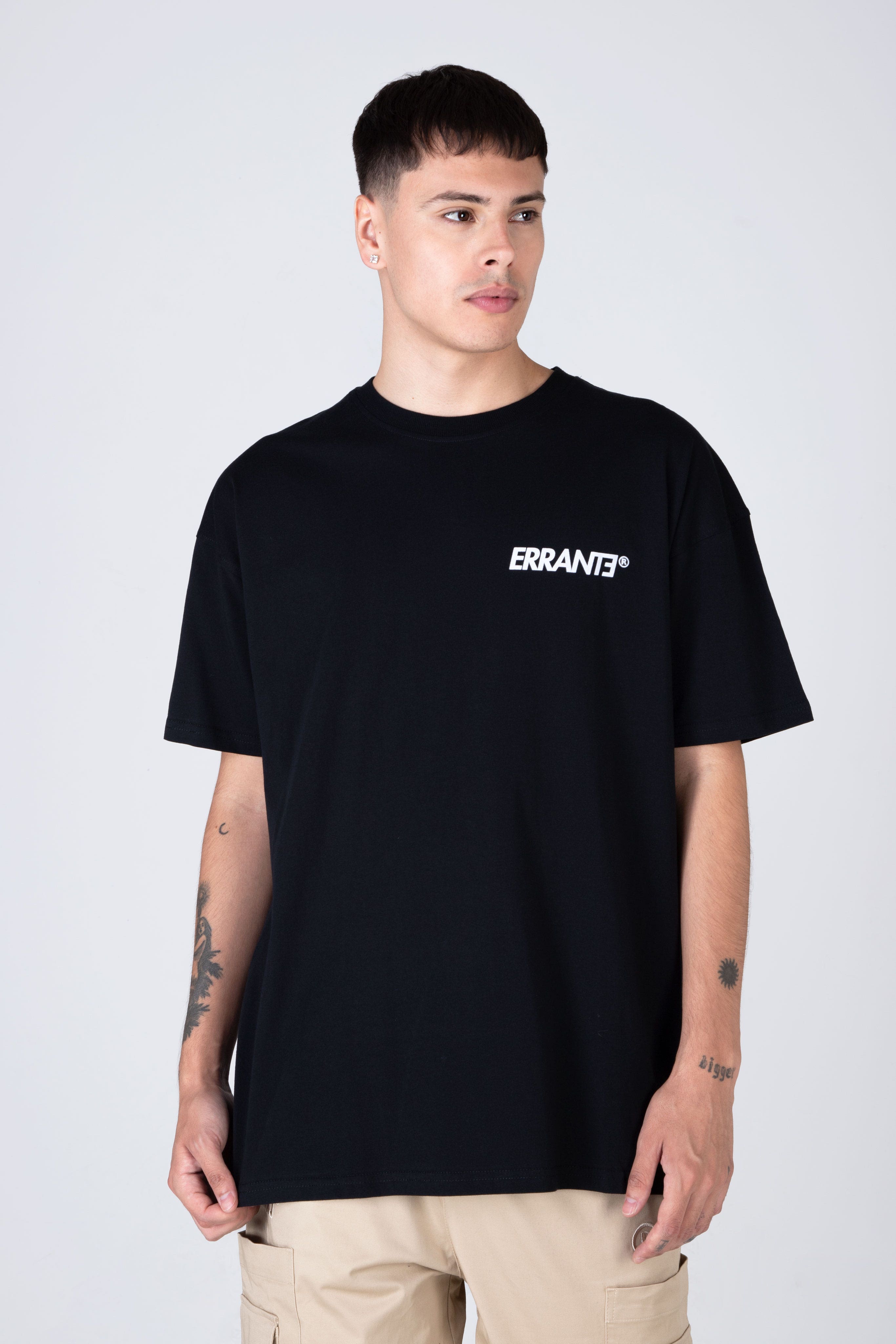 Polera M/C Line Negro ERRANTE