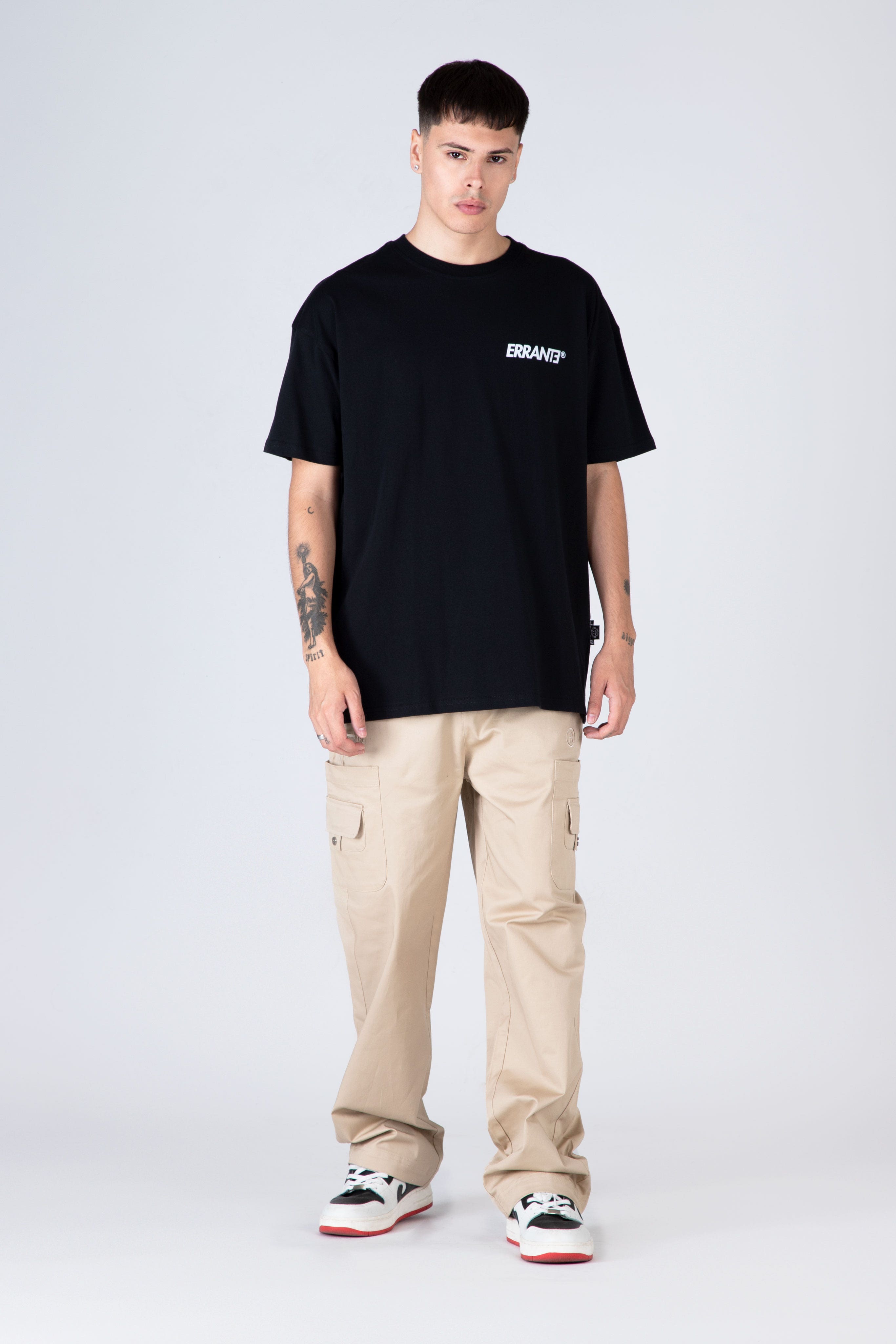 Polera M/C Line Negro ERRANTE
