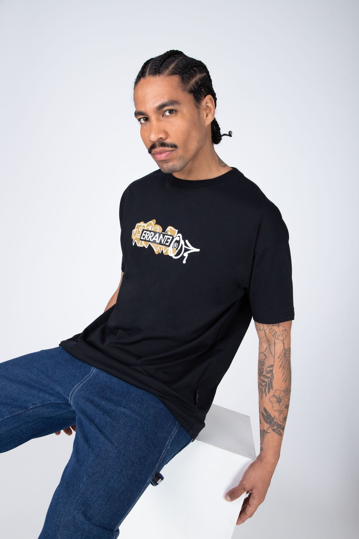 Polera M/C Dooble Box Negro ERRANTE