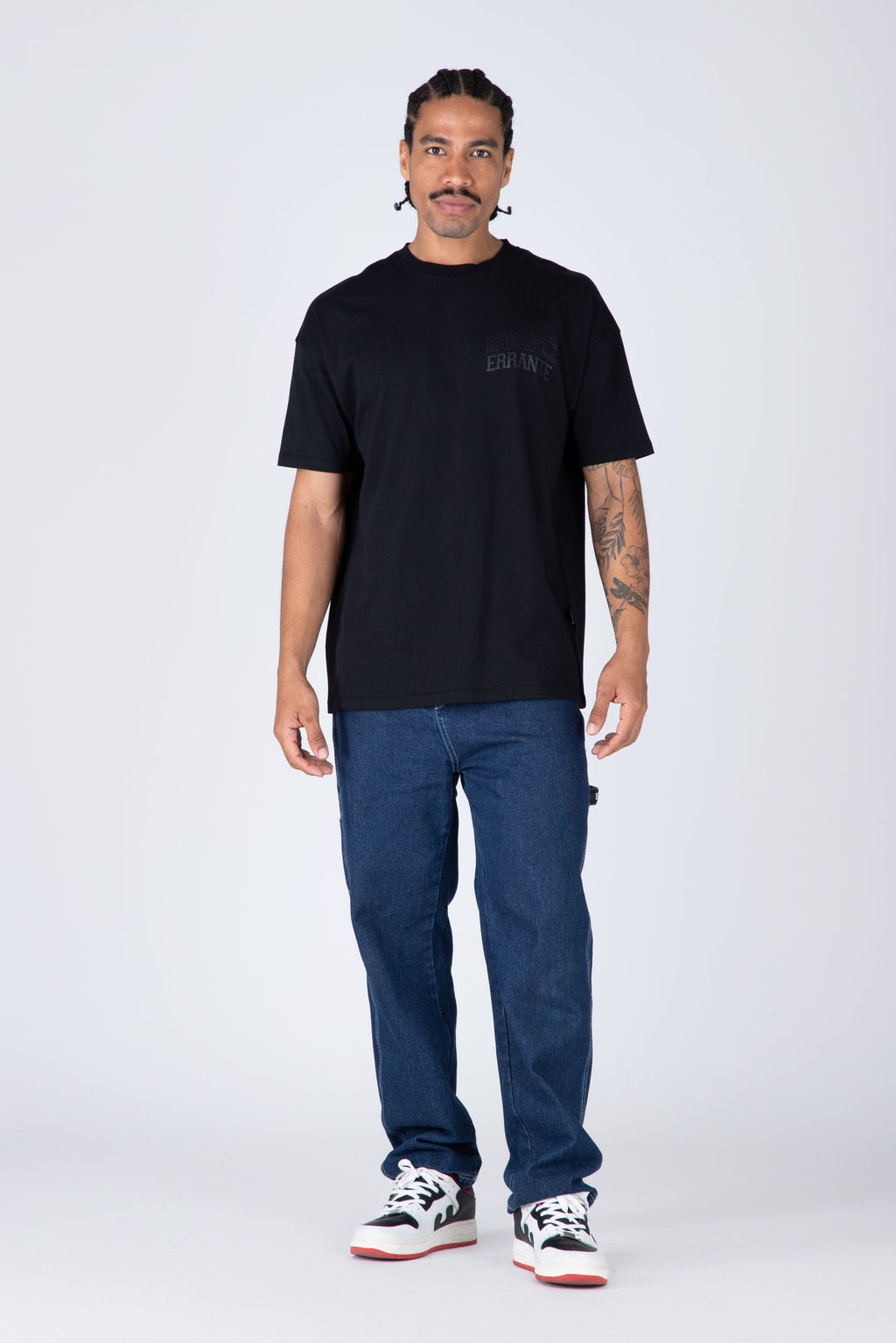 Polera M/C Plate Negro ERRANTE
