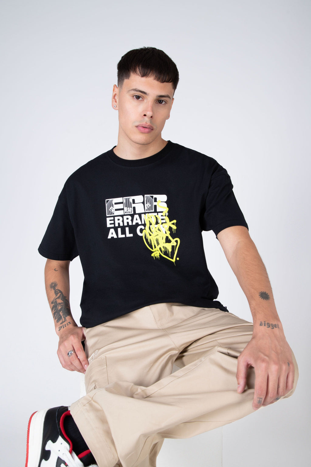 Polera M/C What Low Negro ERRANTE