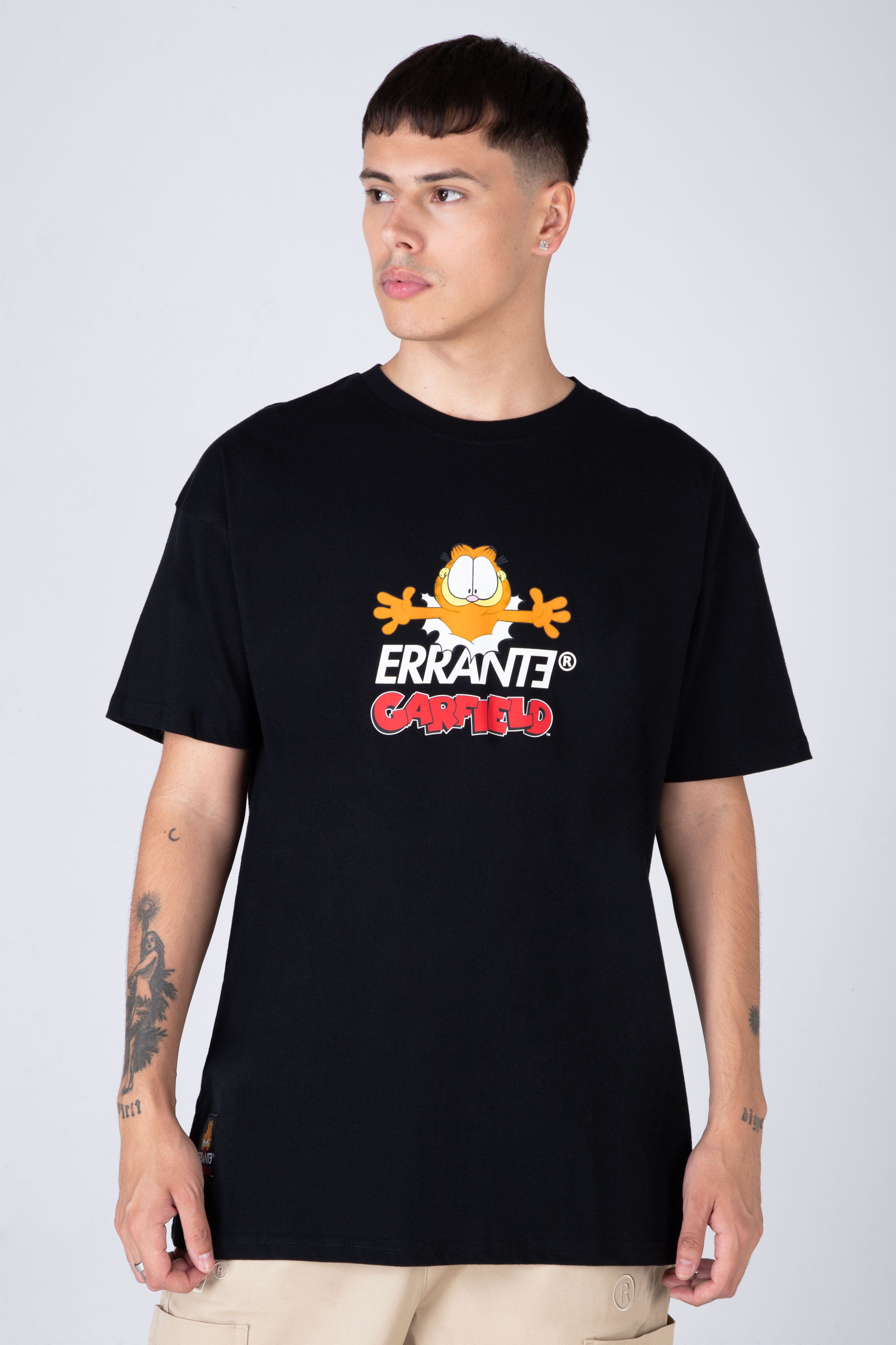Polera M/C Garfield All Messy Negro ERRANTE