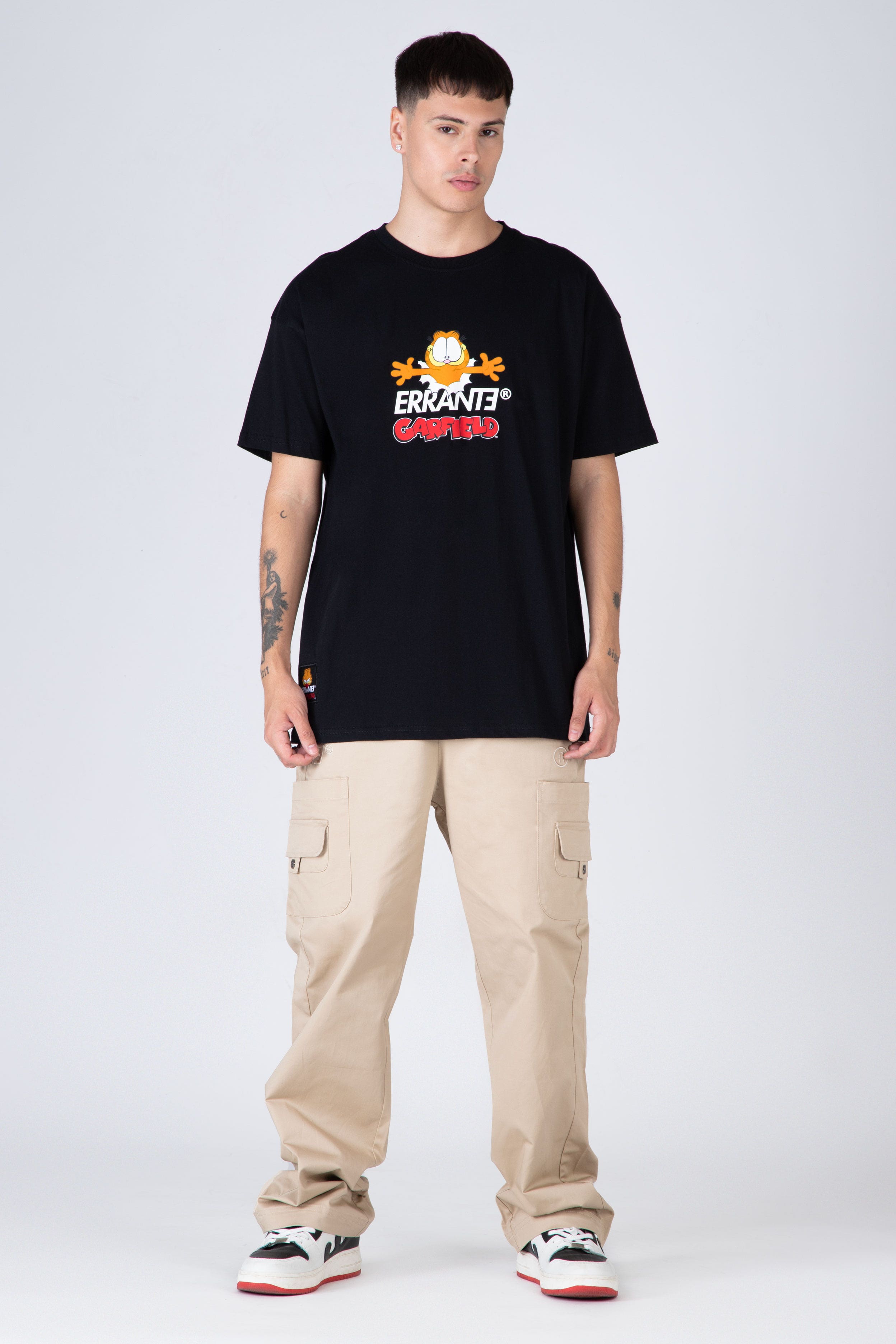 Polera M/C Garfield All Messy Negro ERRANTE
