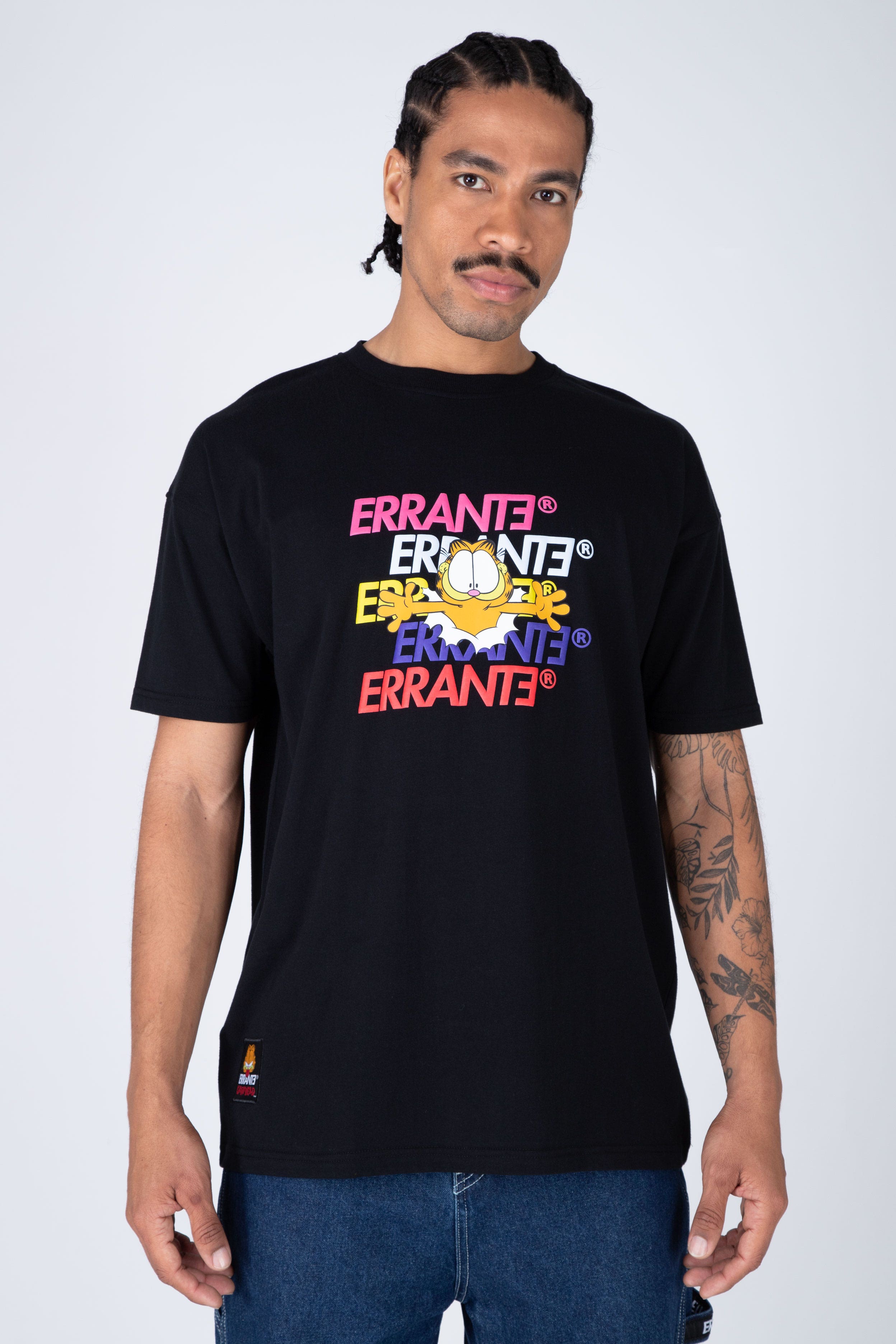 Polera M/C Garfield Hug Me Negro ERRANTE