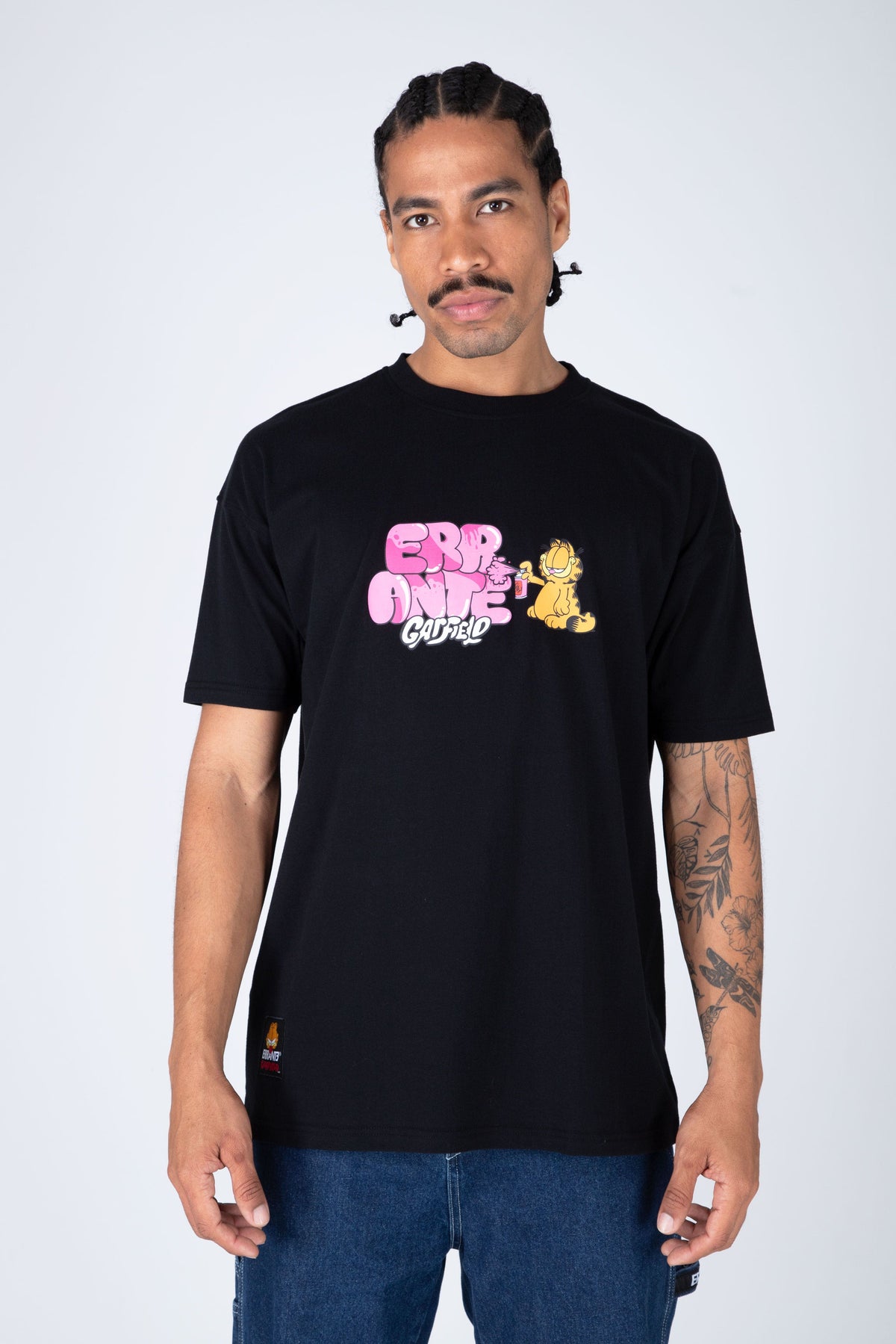 Polera M/C Garfield Innocent Negro ERRANTE