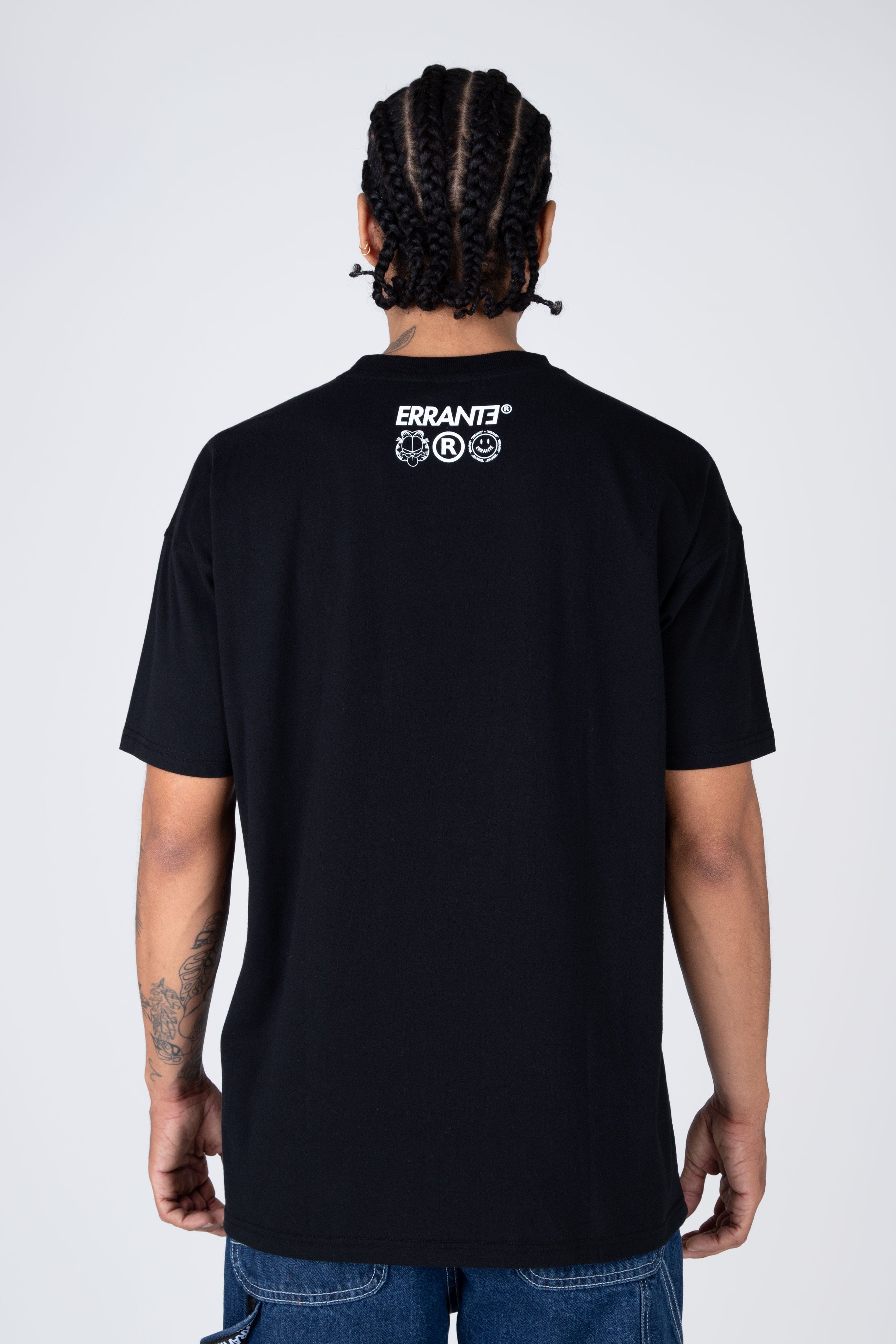 Polera M/C Garfield Innocent Negro ERRANTE