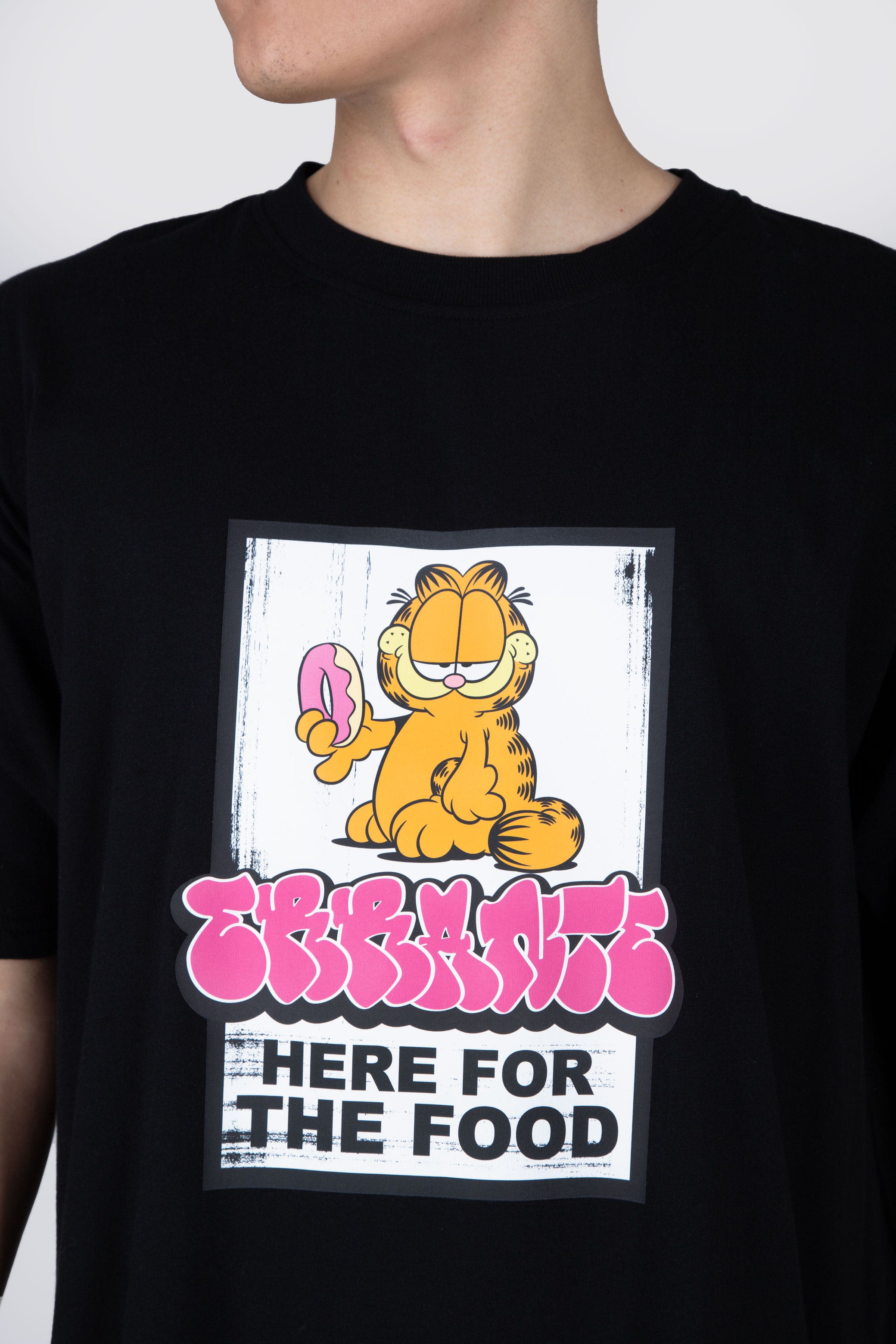 Polera M/C Garfield Eat Me Negro ERRANTE