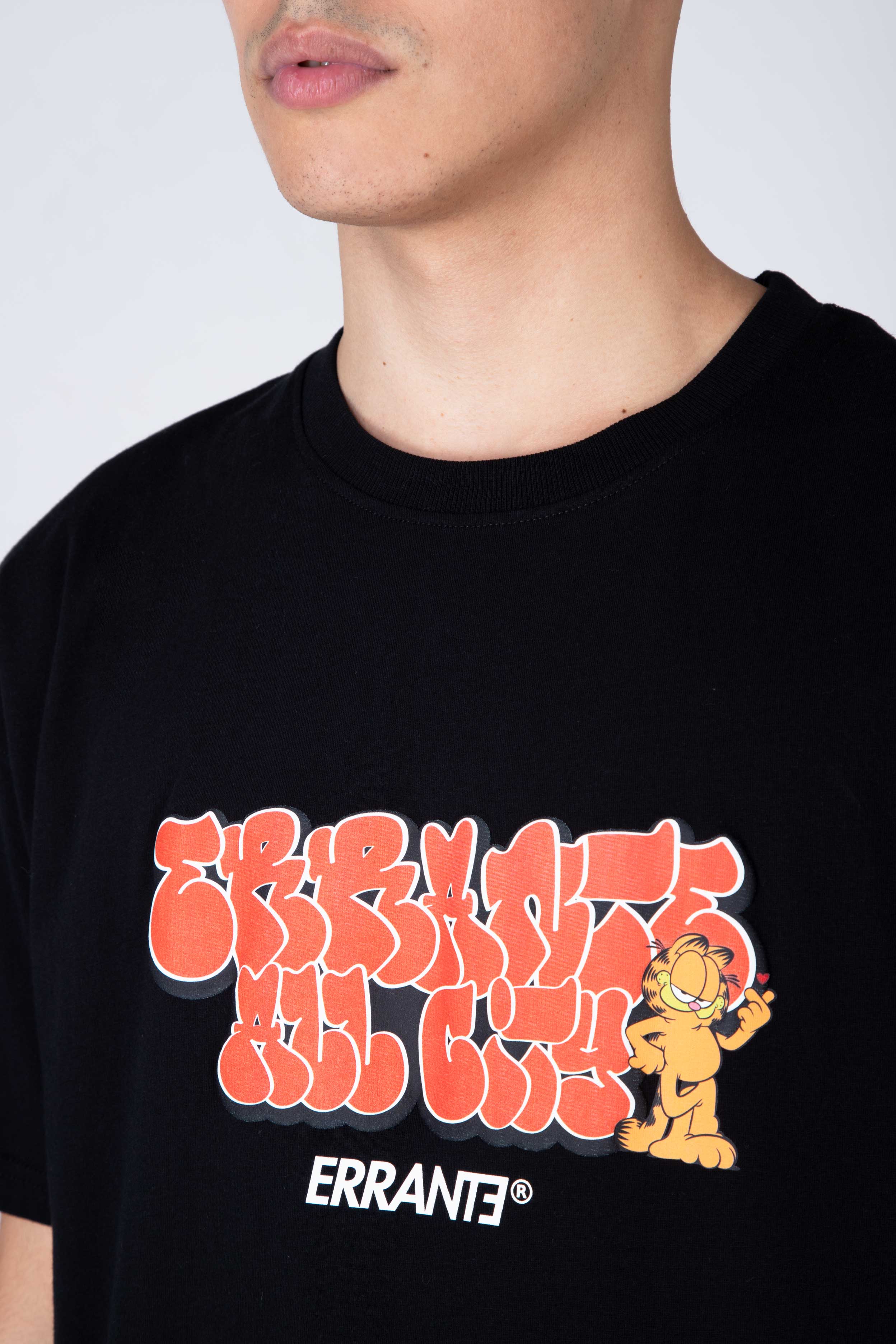 Polera M/C Garfield Too Good Negro ERRANTE