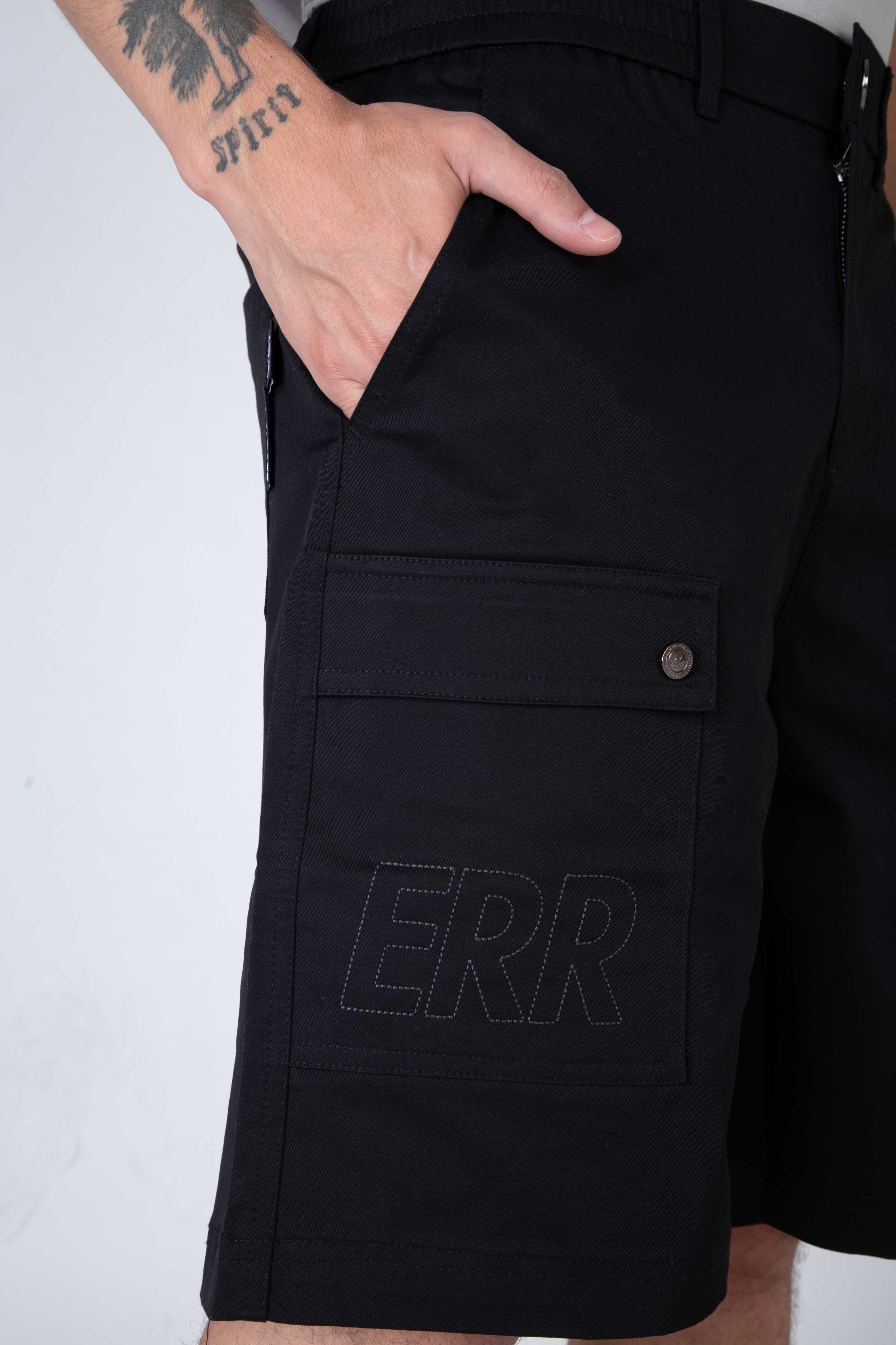 Short Concrete Negro ERRANTE