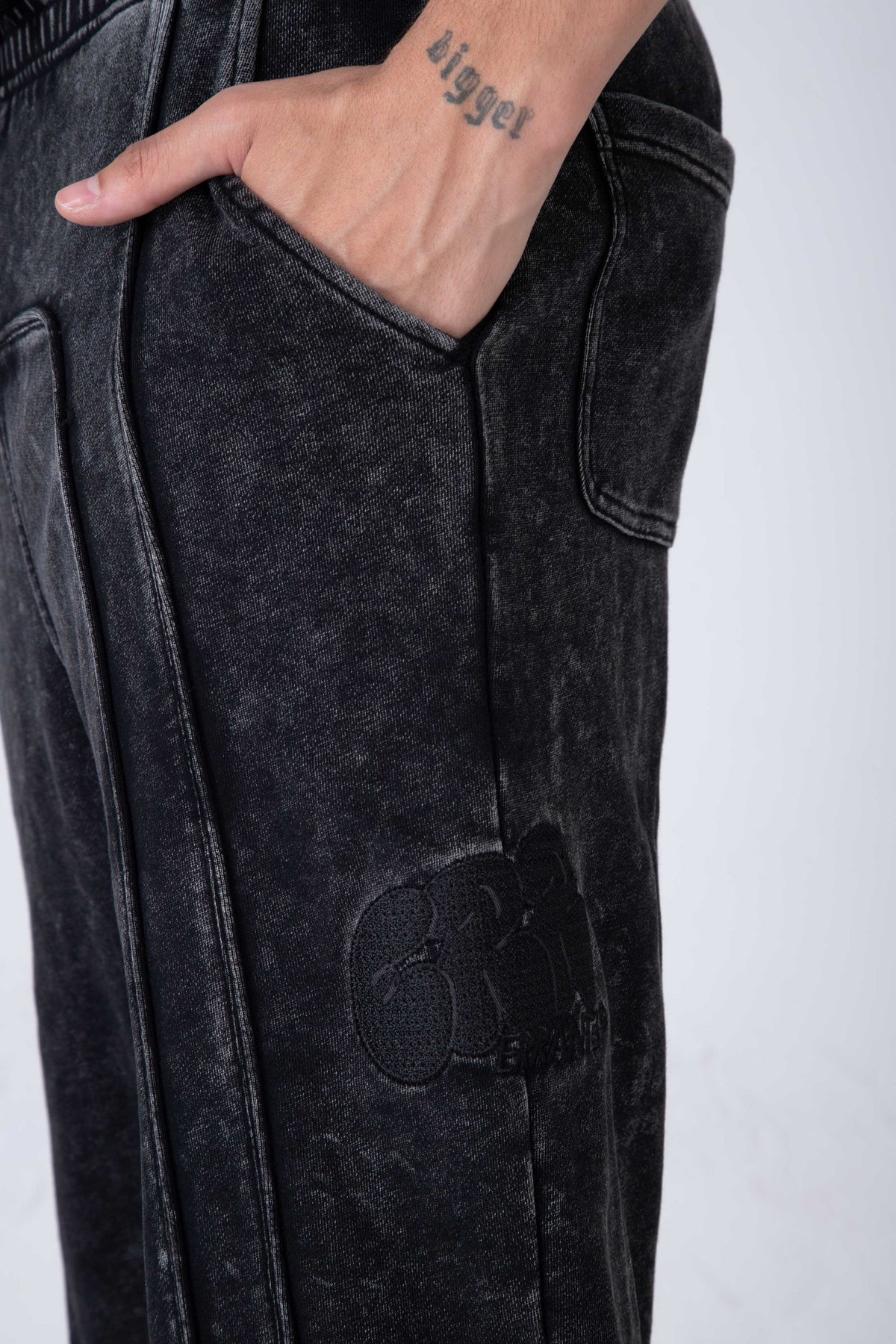 Jogger Choise Negro ERRANTE
