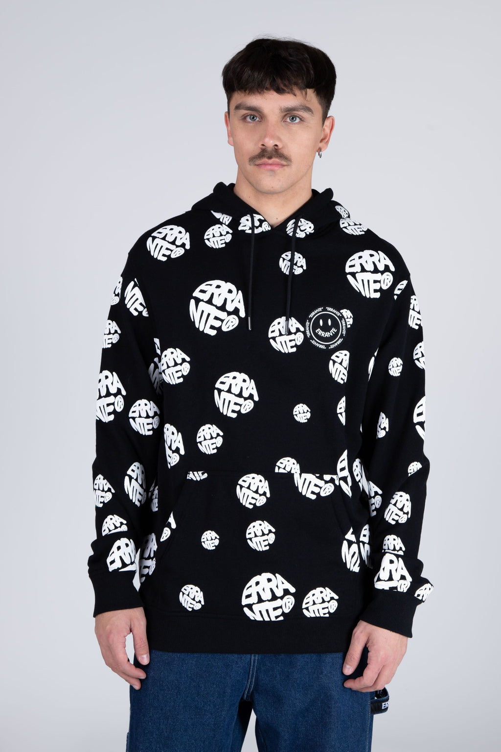 Poleron Hood Post Negro ERRANTE