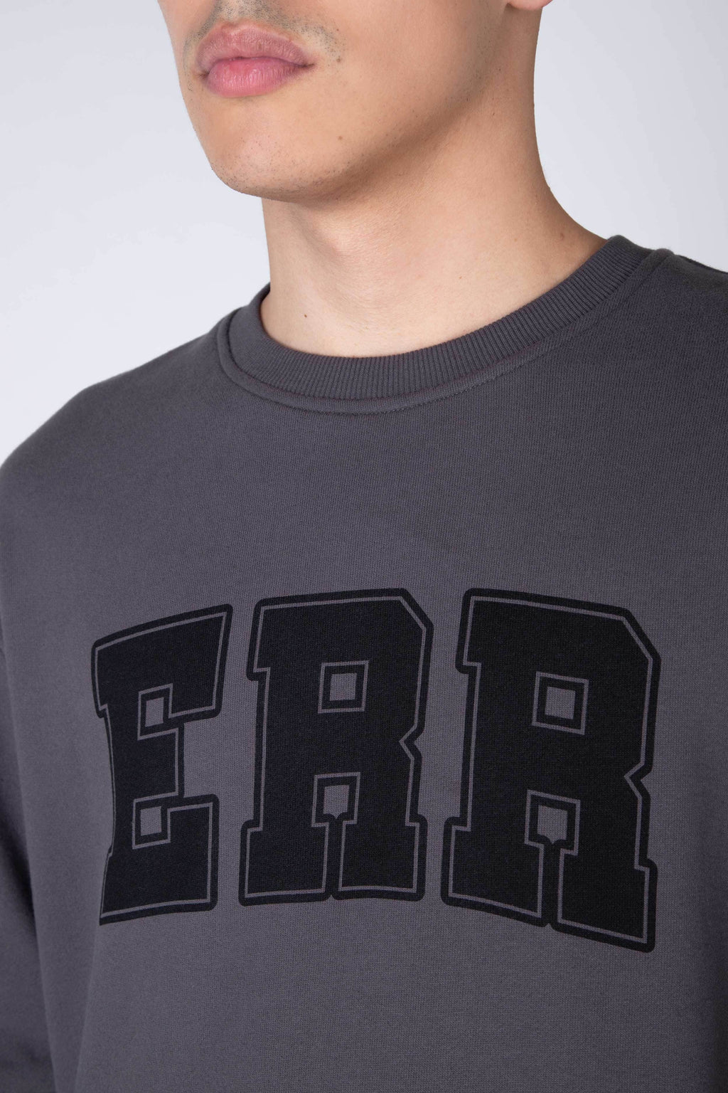 Poleron Crew Neck Gant Gris Oscuro ERRANTE