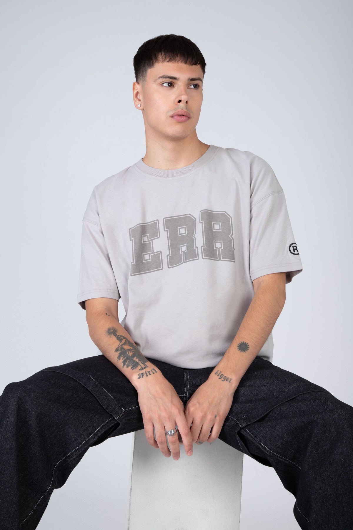 Polera Manga Corta Gant Gris ERRANTE