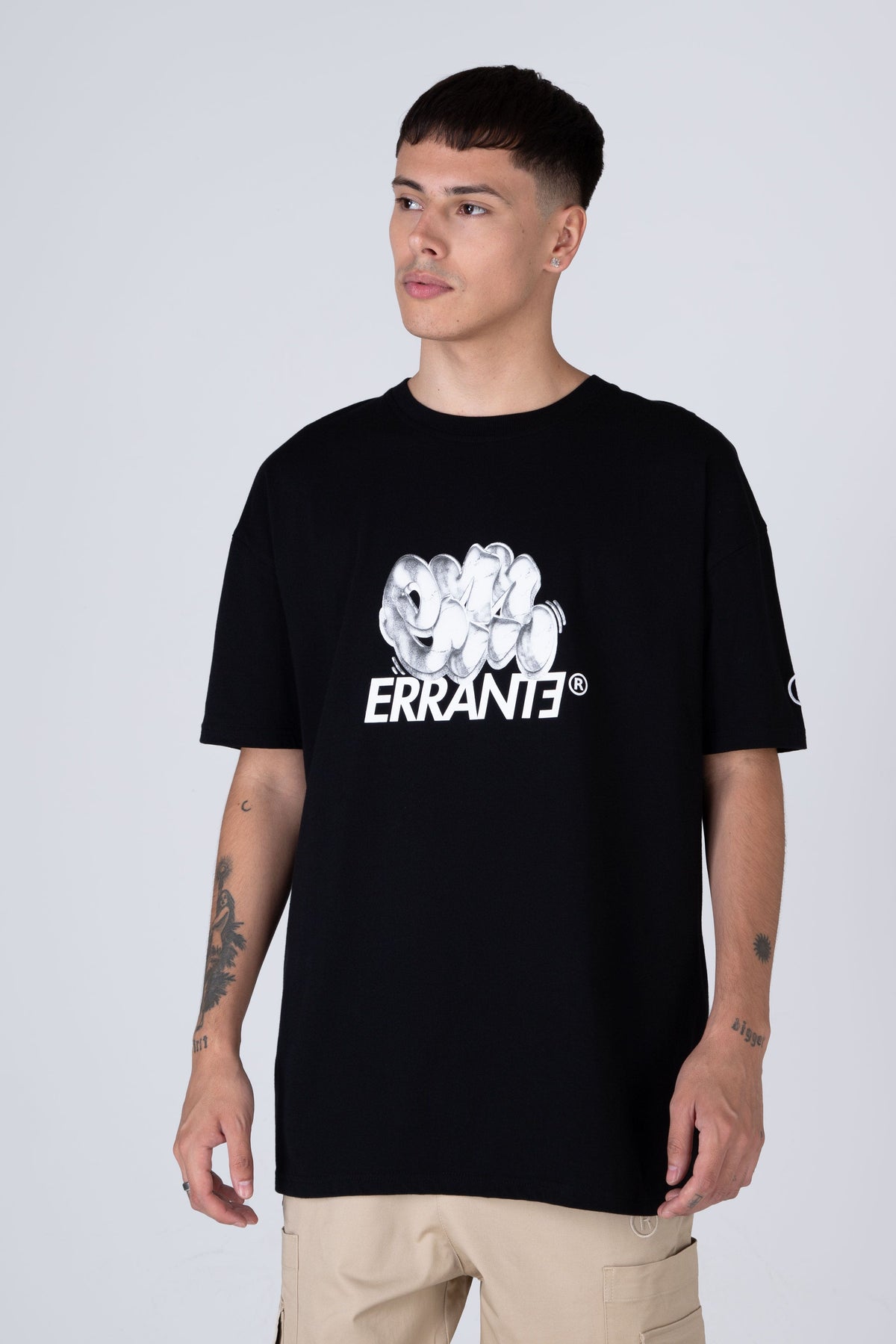 Polera Manga Corta Marble Negro ERRANTE