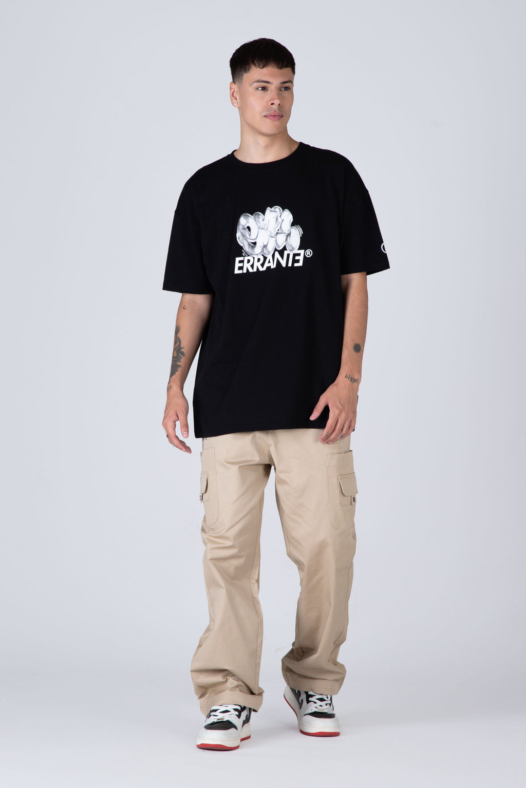 Polera Manga Corta Marble Negro ERRANTE