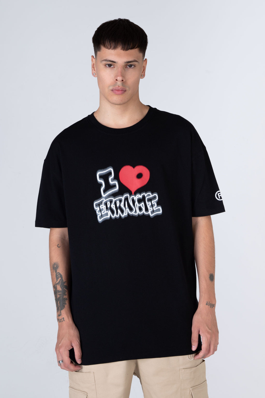 Polera Manga Corta Souvenir Negro ERRANTE