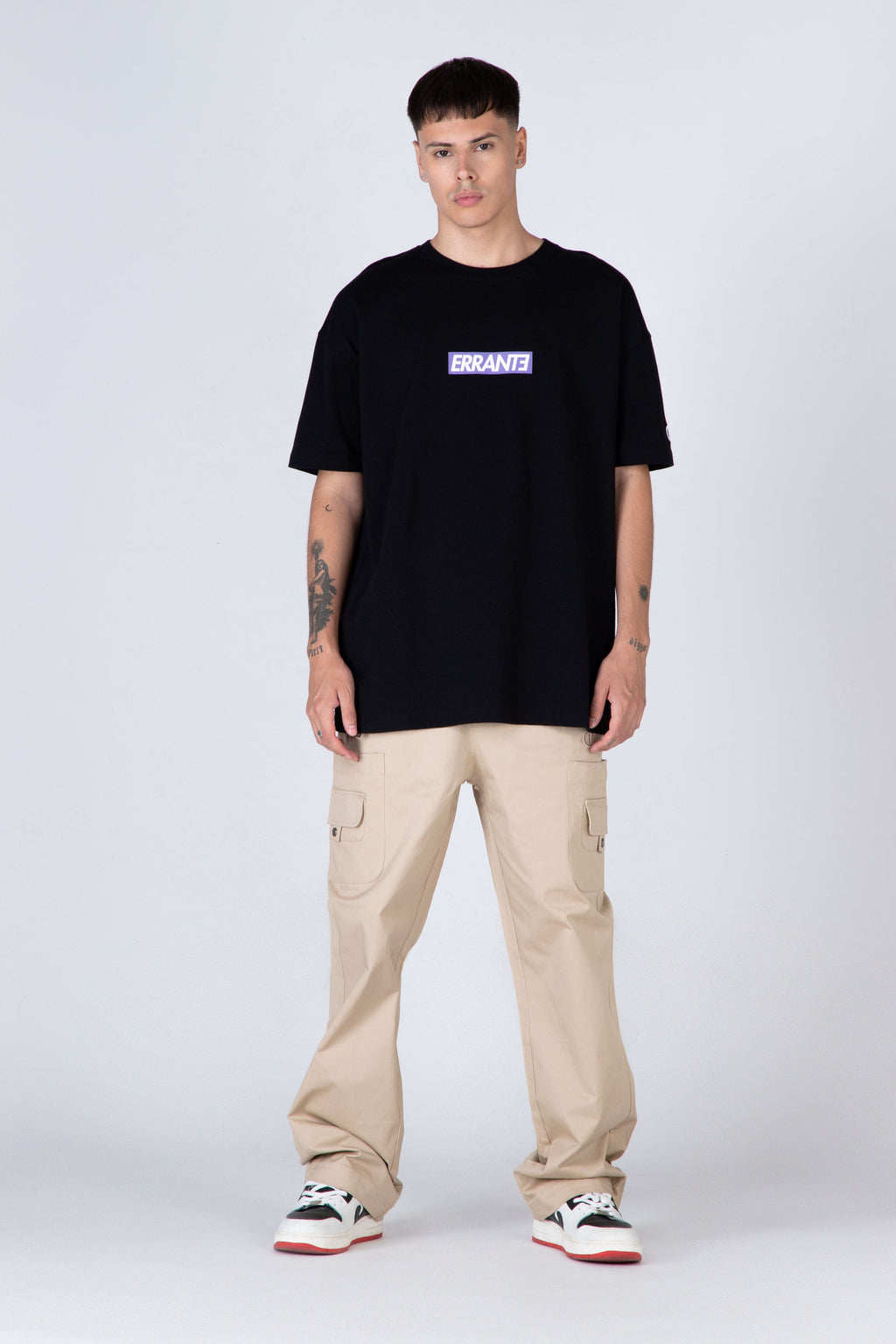 Polera Manga Corta Bare Minimun Negro ERRANTE