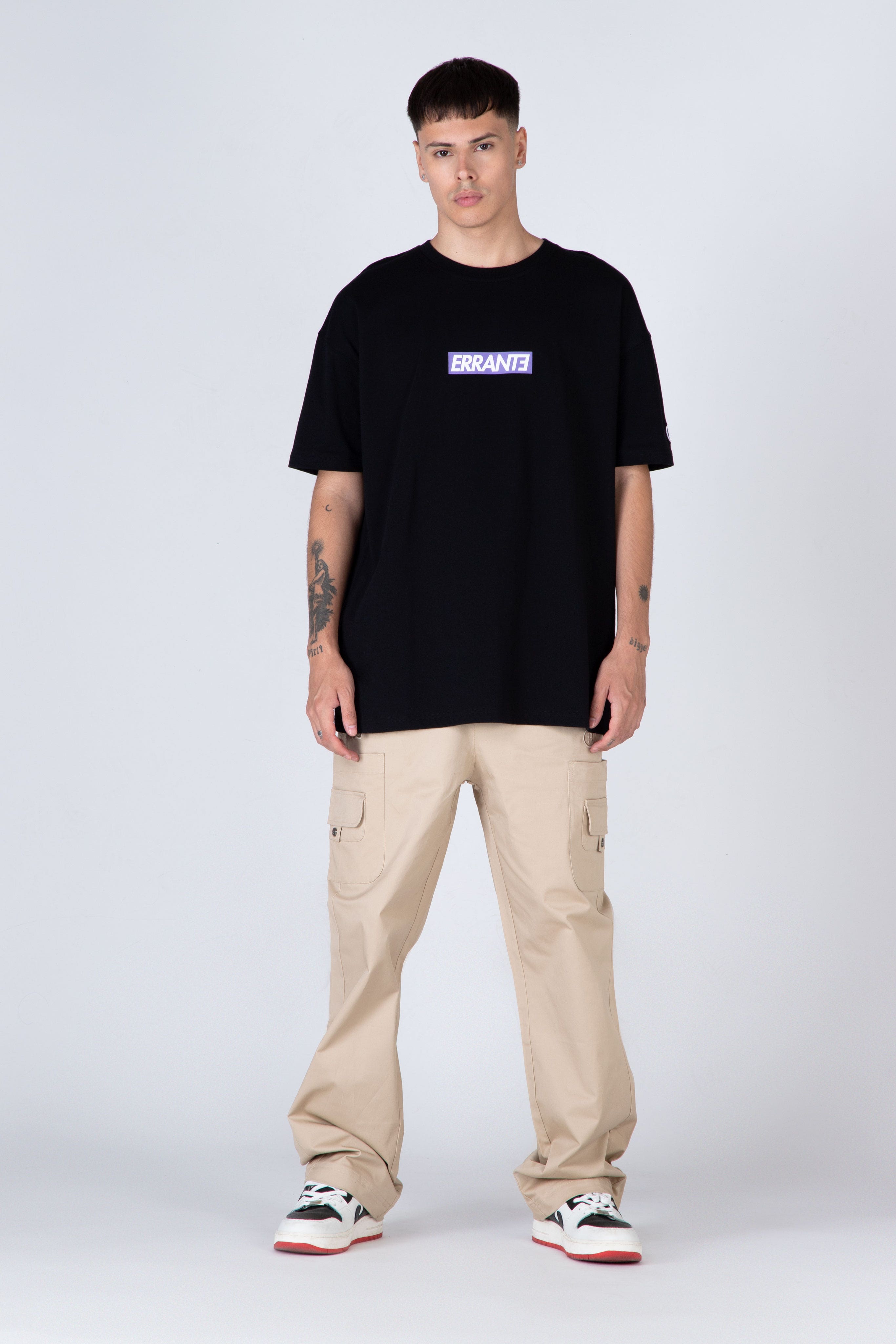 Polera Manga Corta Bare Minimun Negro ERRANTE